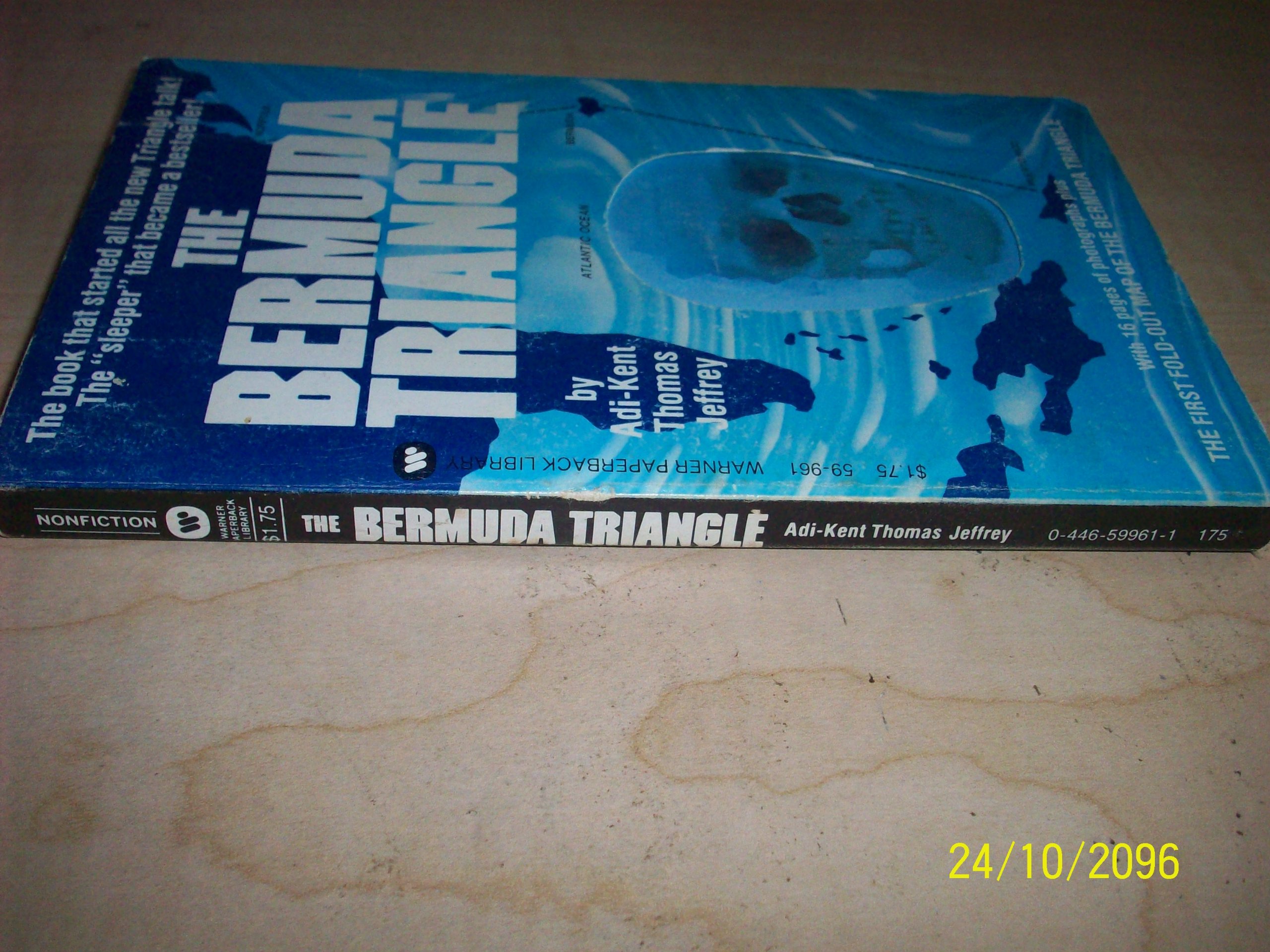The Bermuda Triangle Adi Kent Thomas Jeffrey 9780446599610 Amazon Com Books