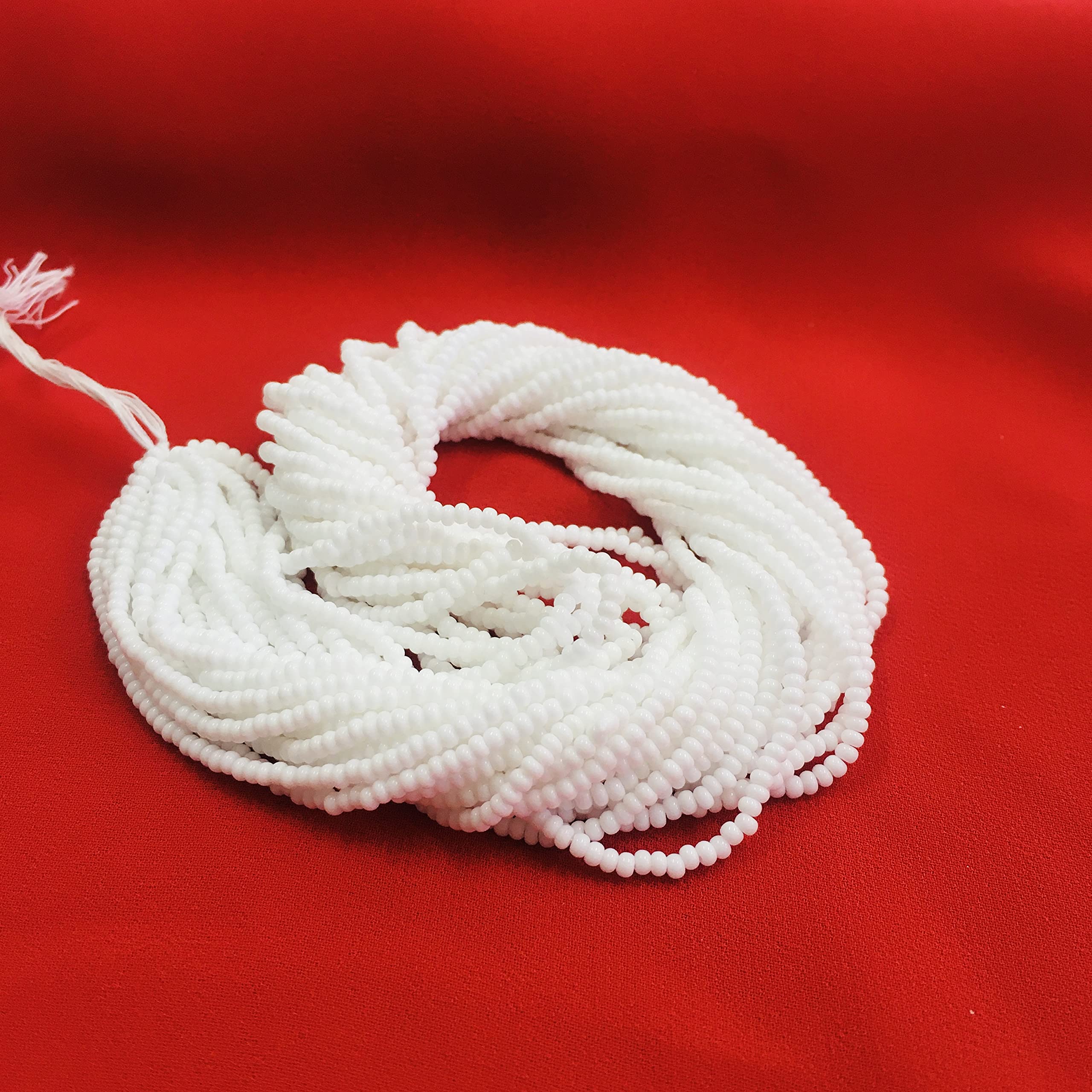 Perlin Seed Beads 2 mm Preciosa Ornela Czech 9000 Pieces CZ Glass Beads 11/0 24 on Multiple Strands (White Opaque) — image 1