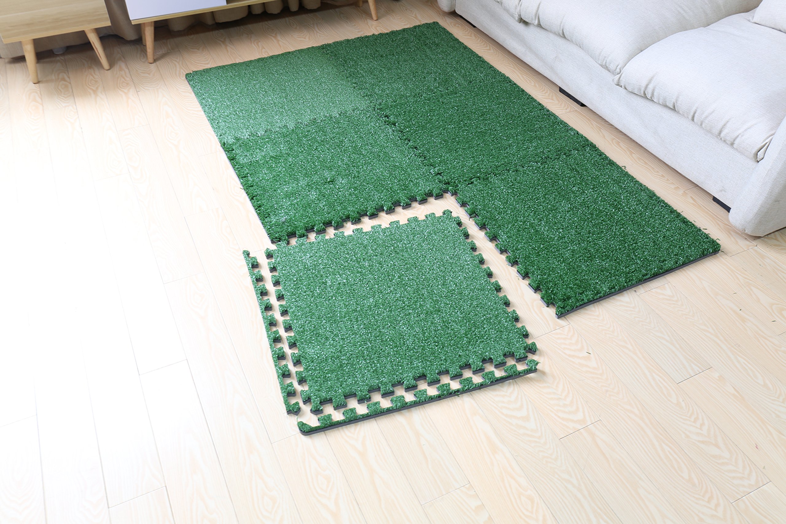LaFamille Artificial Grass Interlocking Foam Mat 6 Tiles 24 sq ft Grass