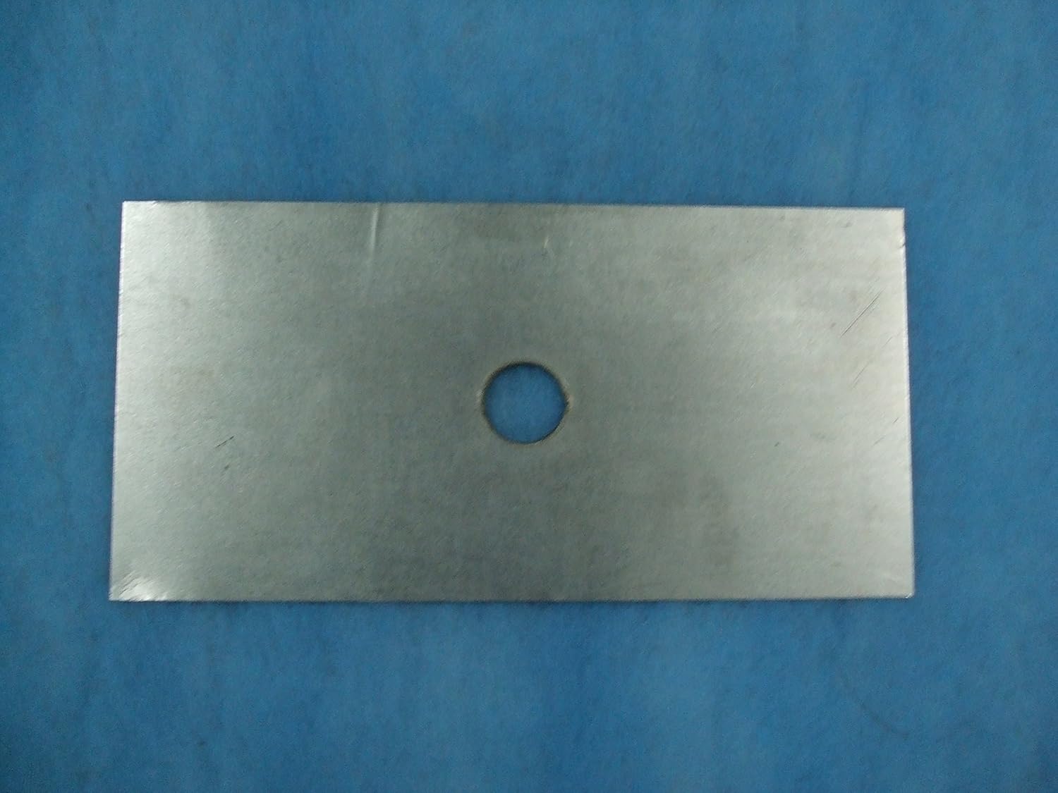 800 x 500 Register Plate with Hole 135mm Dia to Suit 5" Dia Liner, with