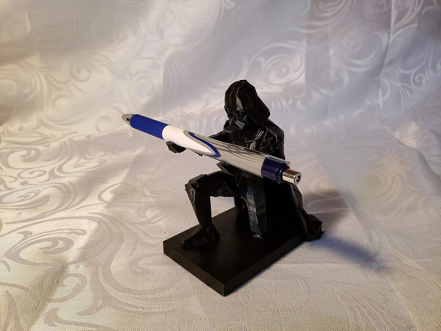 darth vader pen holder