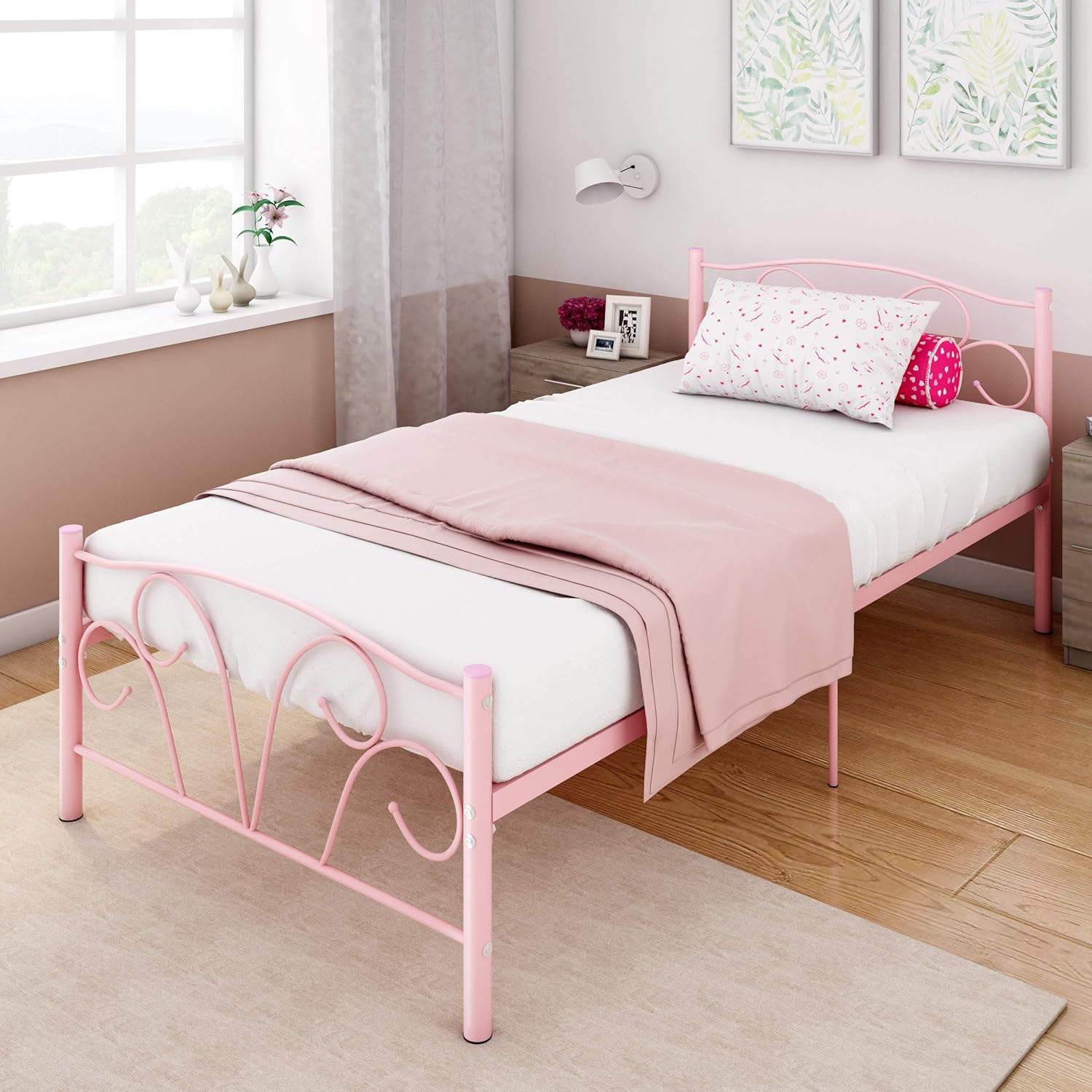 pink kids bedroom