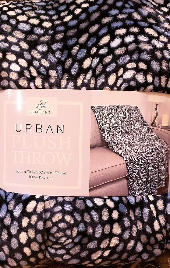 Amazon Com Life Comfort Urban Plush Throw Blue Circle Home Kitchen