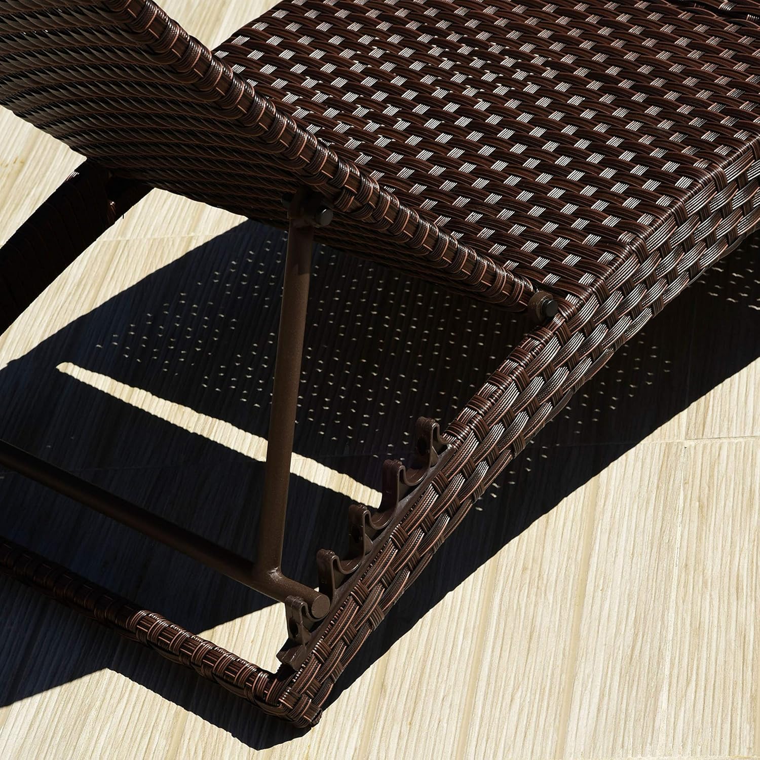 Atlantic Folding Rome 1-Piece Patio Lounger with Cushion Wicker, Ideal for Outdoors and Poolside : Garden & Outdoor