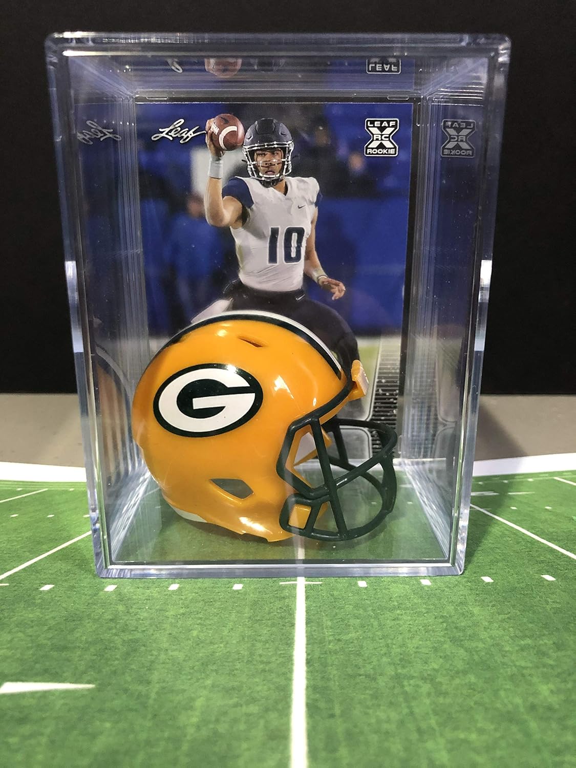 Amazon Com Green Bay Packers Nfl Helmet Shadowbox W Jordan Love Card Sports Collectibles