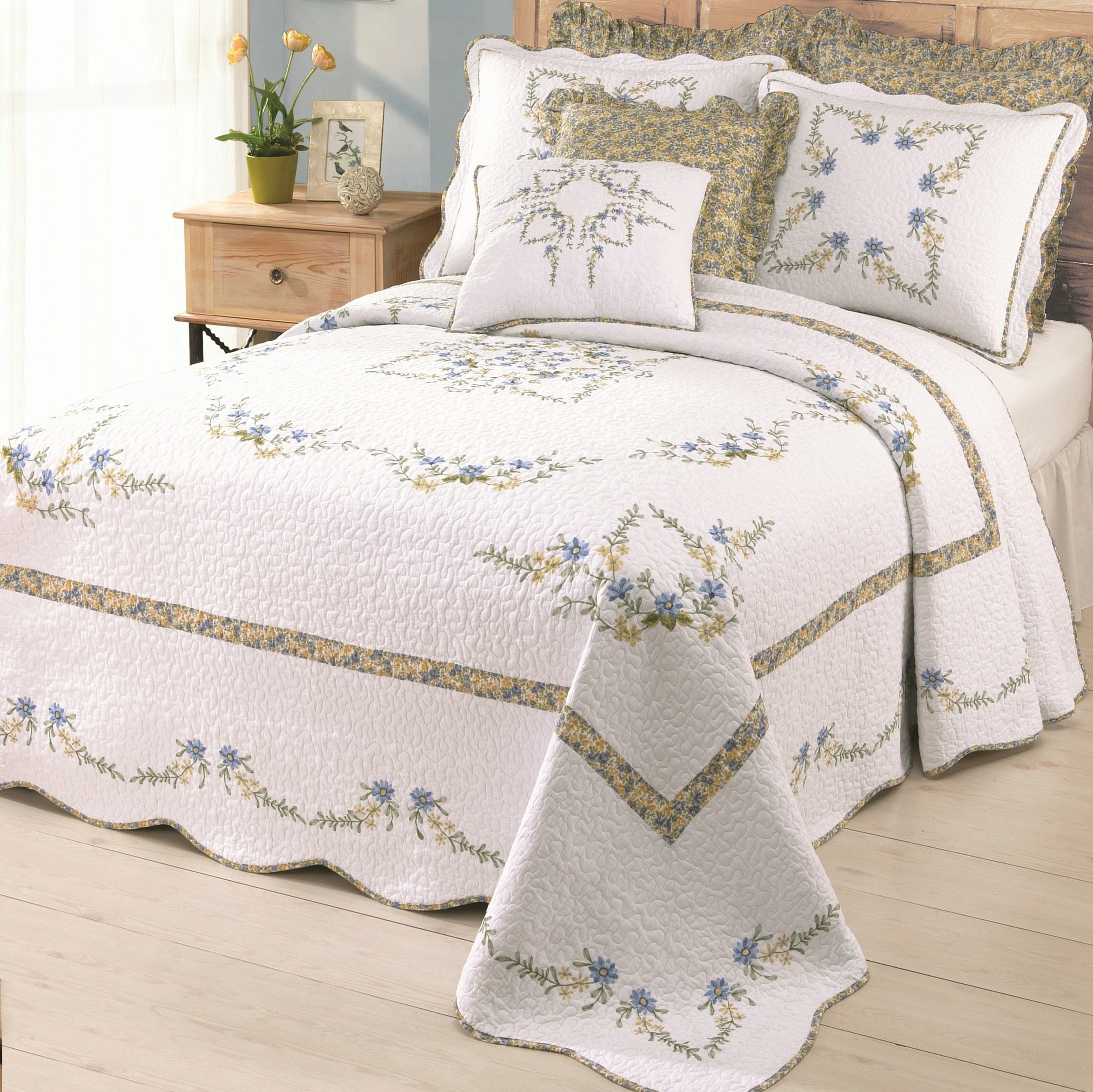 MODERN HEIRLOOM Collection Heather Cotton Filled Bedspread, Standard Sham 20 X 26-Inch