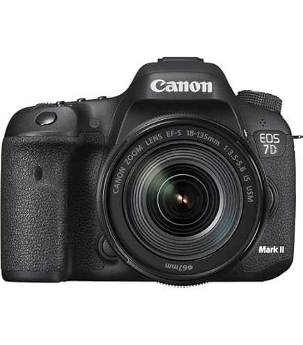Amazon.com : Canon EOS 7D Mark II DSLR Camera with 18-135mm f/3.5