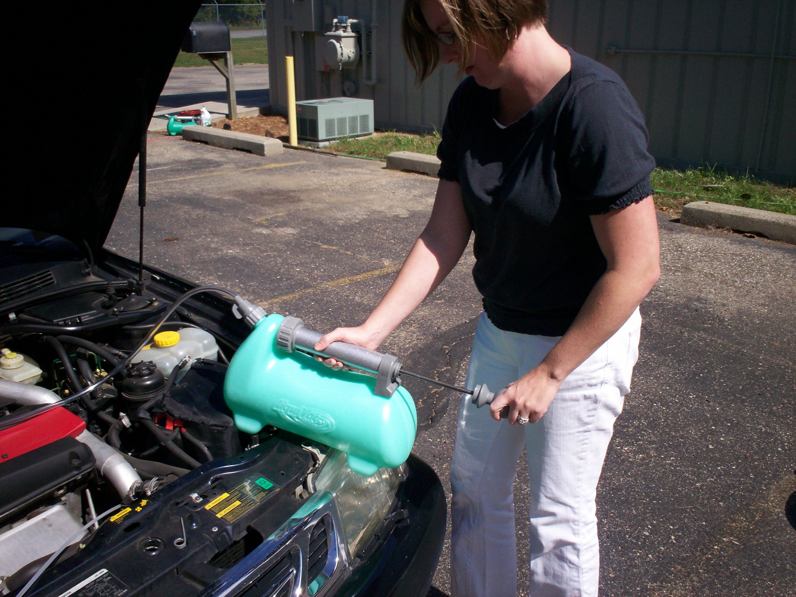 Air Power America 2000LV LiquiVac Oil Changing System for Large Engine