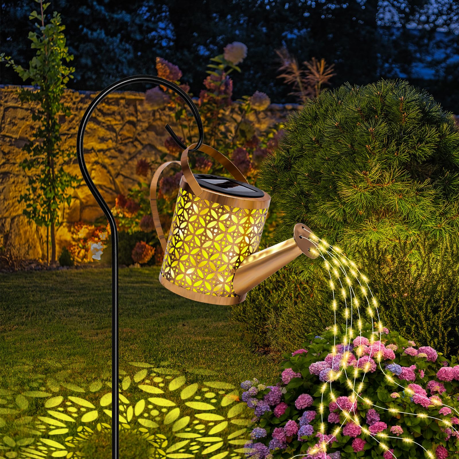 Lysliv Watering Can Solar Lights Outdoor Garden, LED Solar String Lights Waterproof Retro Metal Water Can Hanging Lantern with Bracket Warm White Gardening Décor for Patio Yard Pathway Gifts for Women