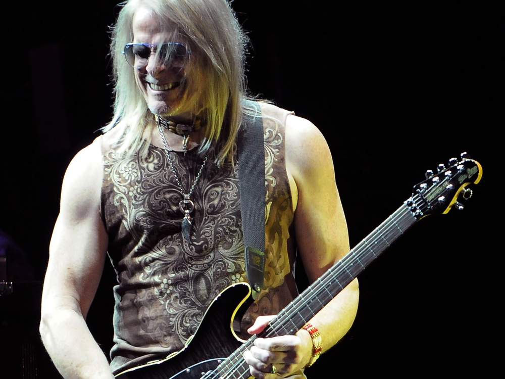 Steve Morse bei Amazon Music
