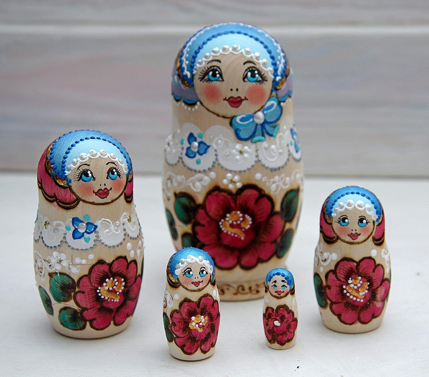 russian dolls babushka and matryoshka