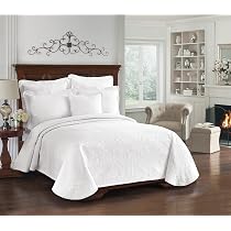 Farmhouse Floral Matelasse Coverlet 