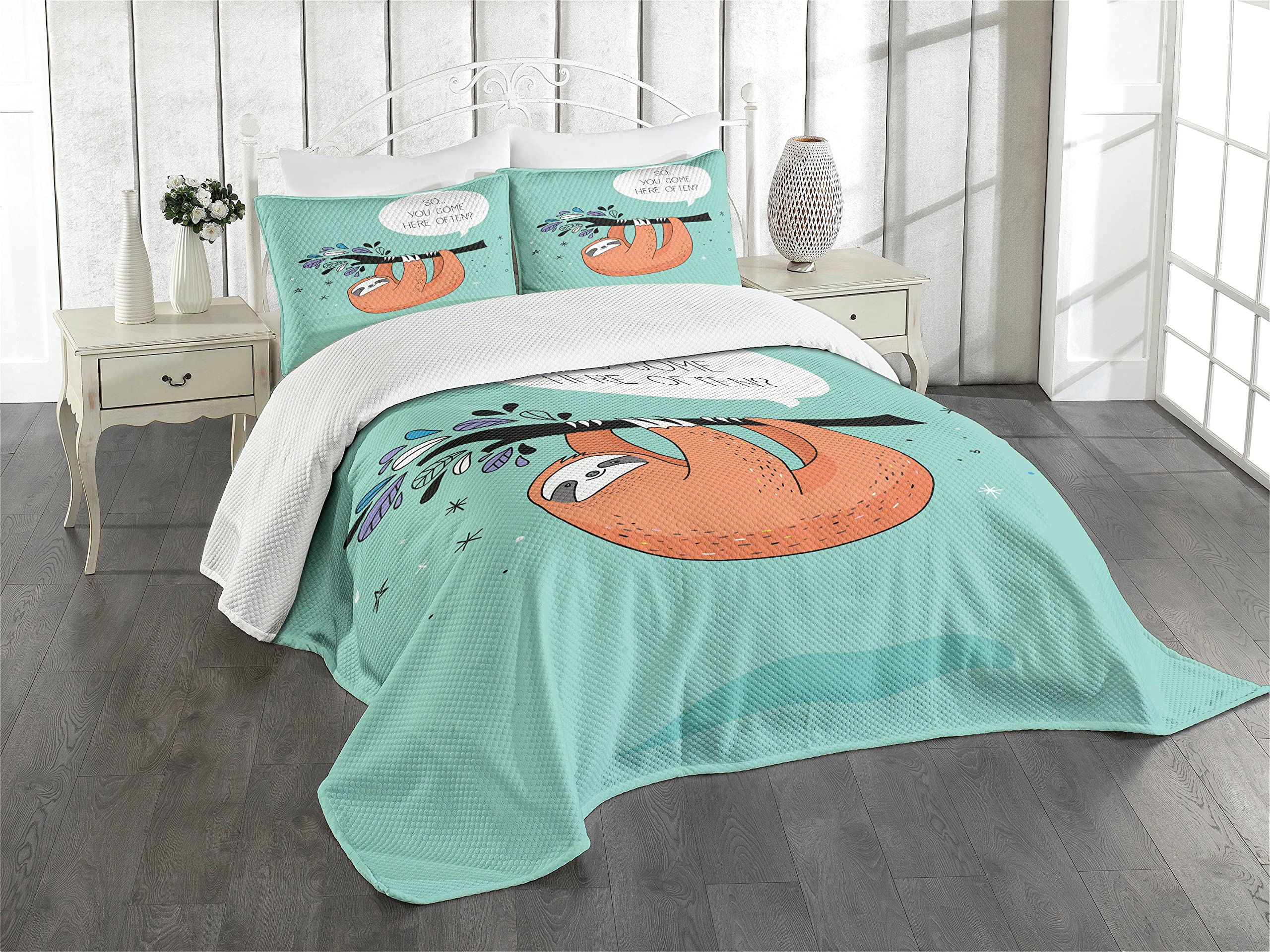 ABAKUHAUS Animal Bedspread Set, Flirty Sloth Cartoon, Decorative Quilted 2 Piece Coverlet Set with Pillow Sham, Green Peach