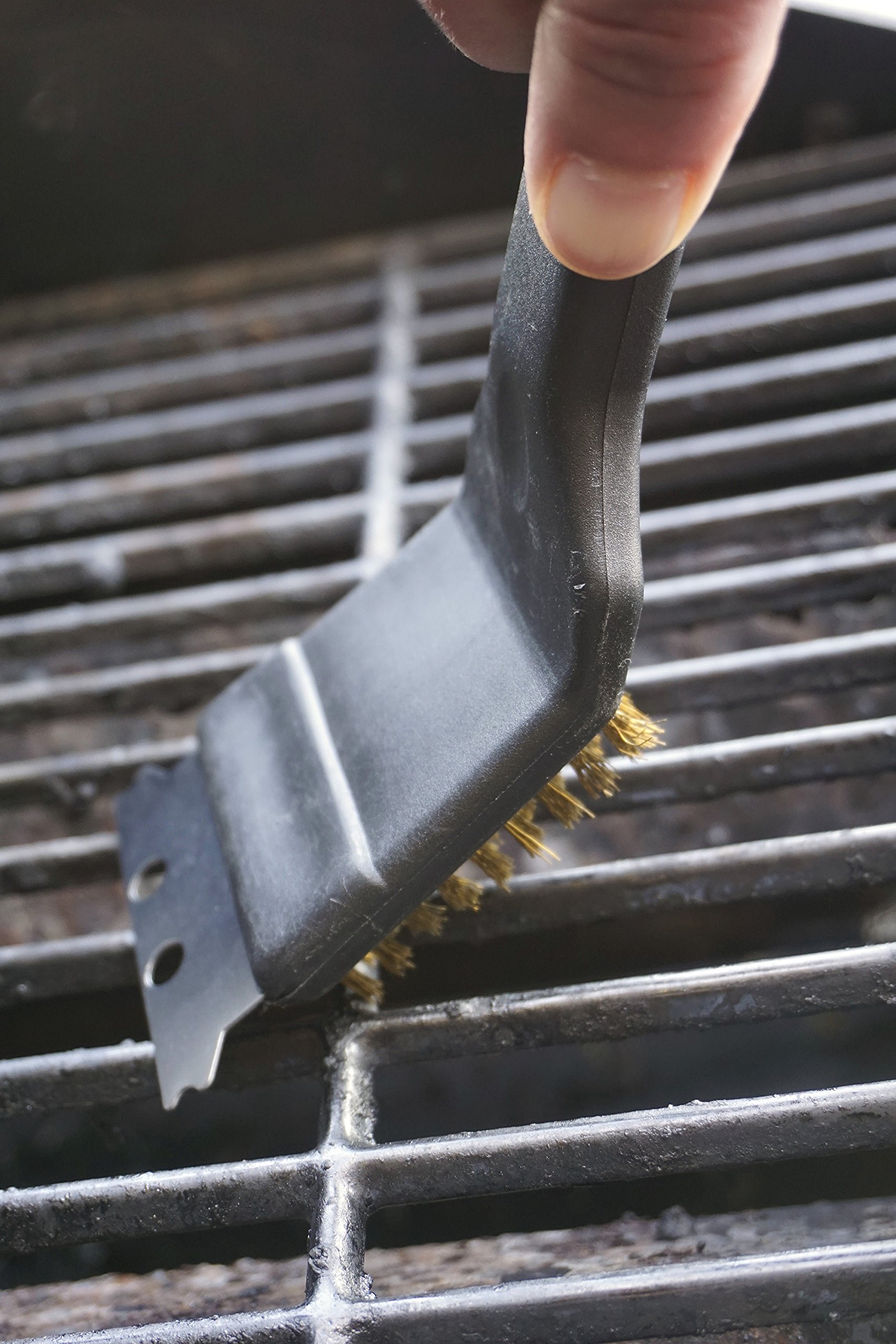 Gas/Charcoal Grill BQ17B Brass Bristles & Stainless Steel Scraper RSVP