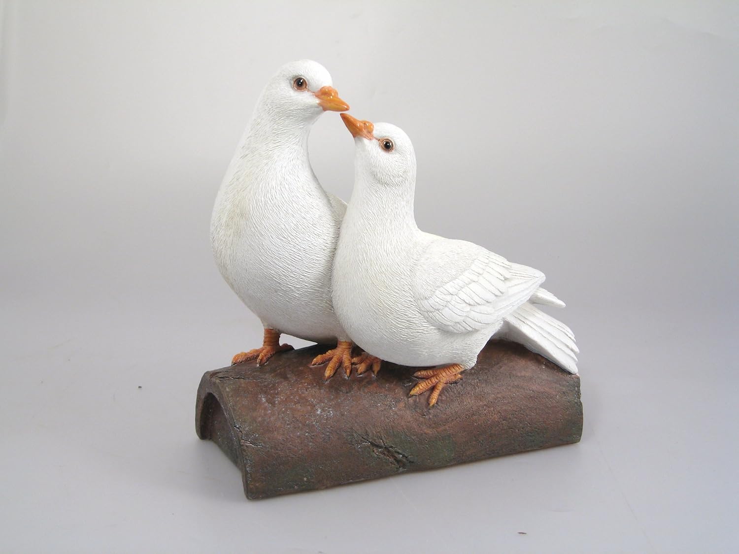 Vivid Arts 'Love Doves' hollow resin pair of doves cooing to each other, White