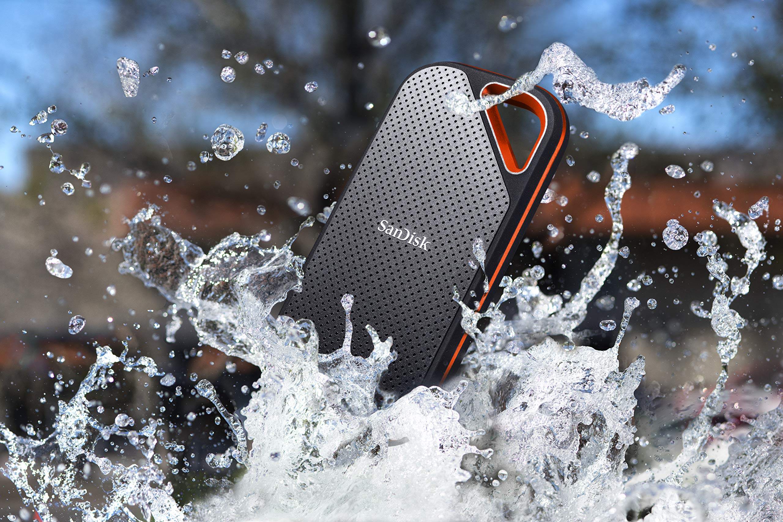 SanDisk Extreme Pro 1TB Portable SSD, up to 1050 MB/s, USB-C, Ruggedized and Water-Resistant