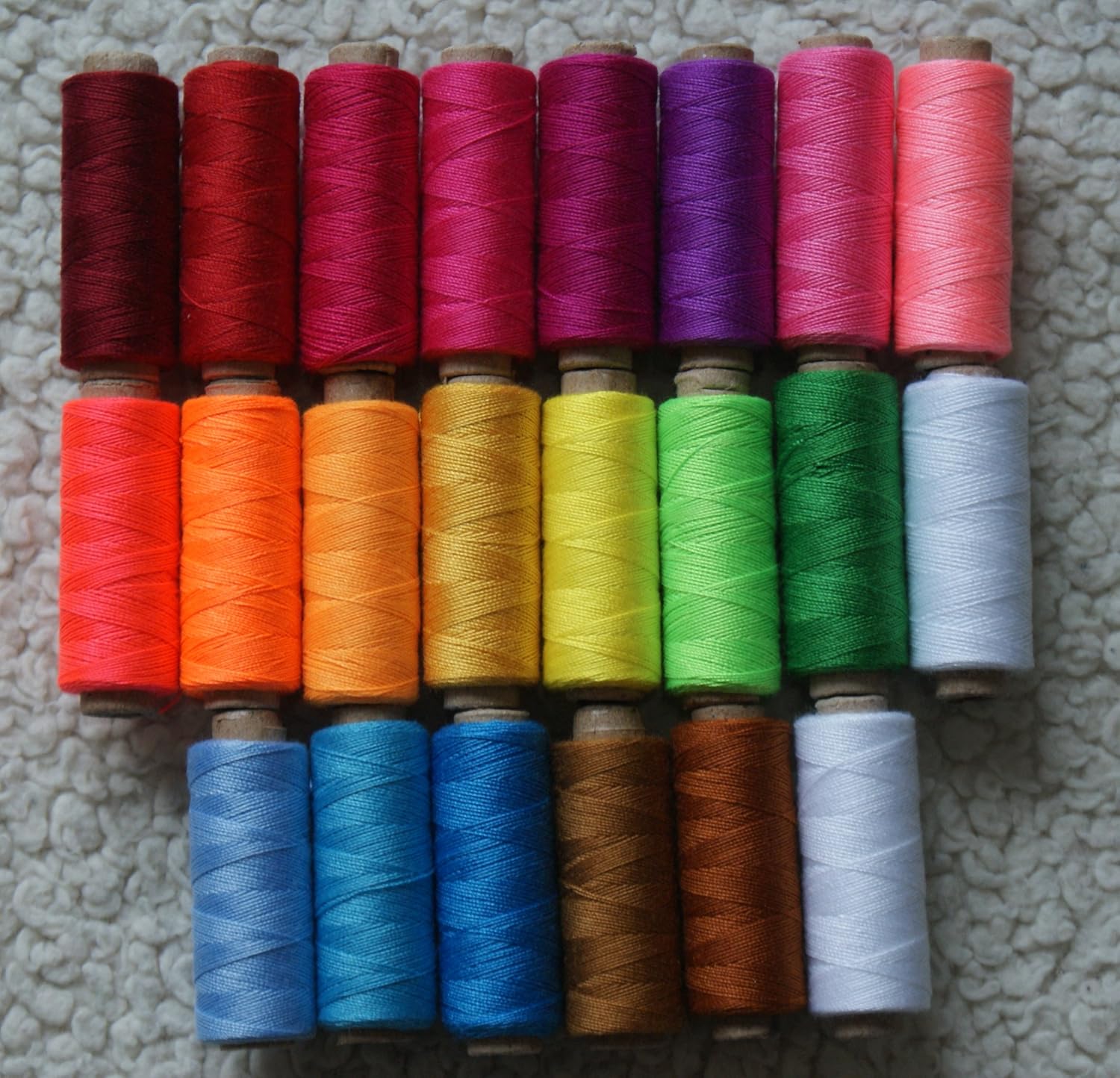 22 Assorted Colour Set 100 Heavy Duty Polyester Sewing Thread 175m