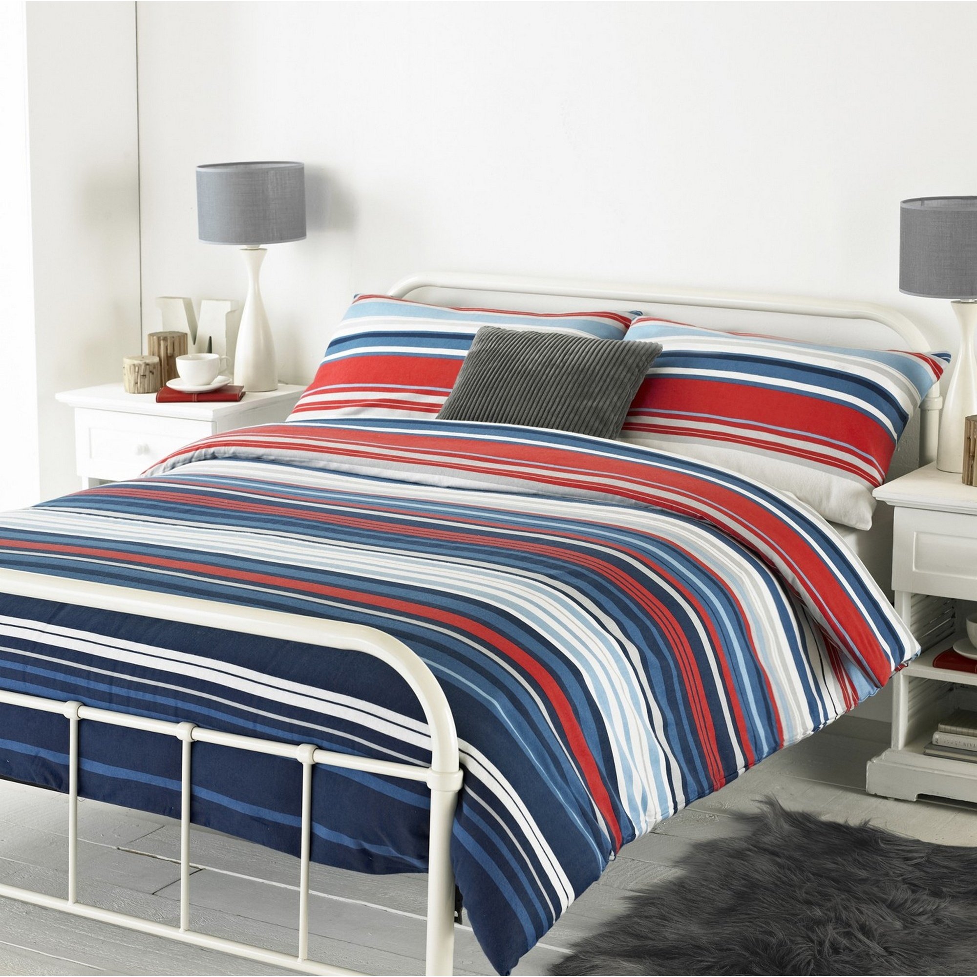 Lymington King Bed Duvet Set - Blue, Red and White - Striped Design - 2 x Housewife Pillowcase Included - 100% Brushed Cotton - Machine Washable - 230 x 220cm (91" x 87" inches) - Riva Paoletti