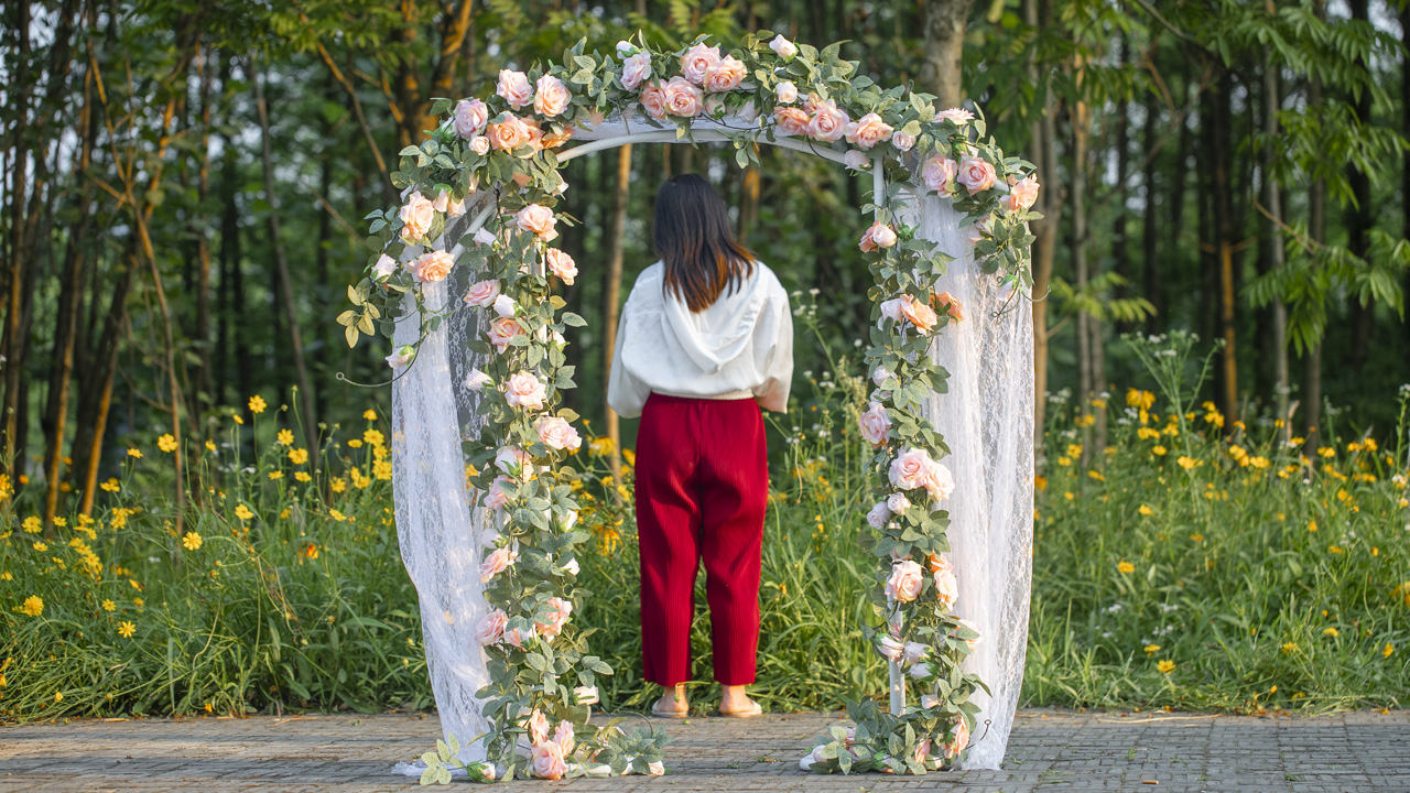 6 PARTY+JOY+Artificial+Garland+Champagne