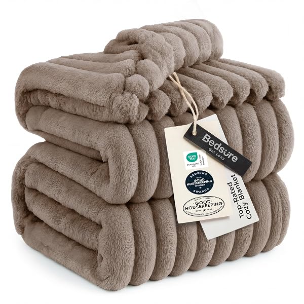 BEDSURE GENTLESOFT LIGHT BROWN FLEECE BLANKET FOR COUCH...