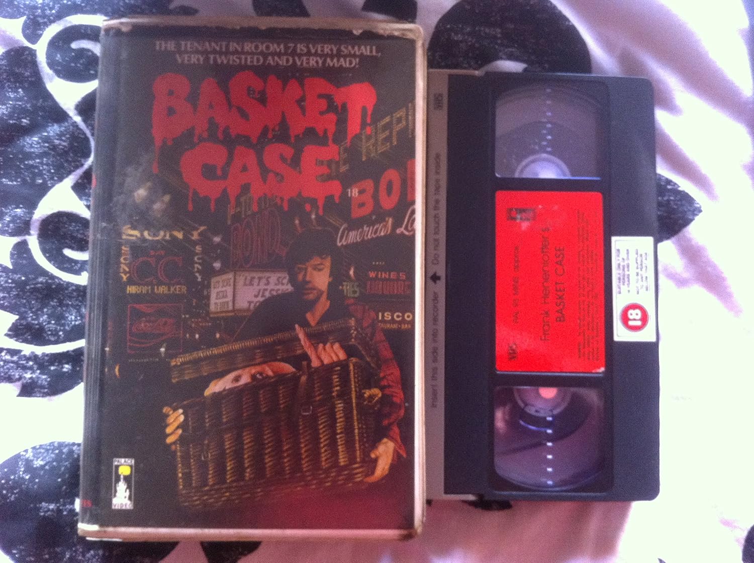 Basket Case [VHS] Kevin Van Hentenryck, Terri Susan Smith, Beverly