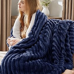 Bedsure Sherpa Throw Blanket for Couch - Super Soft