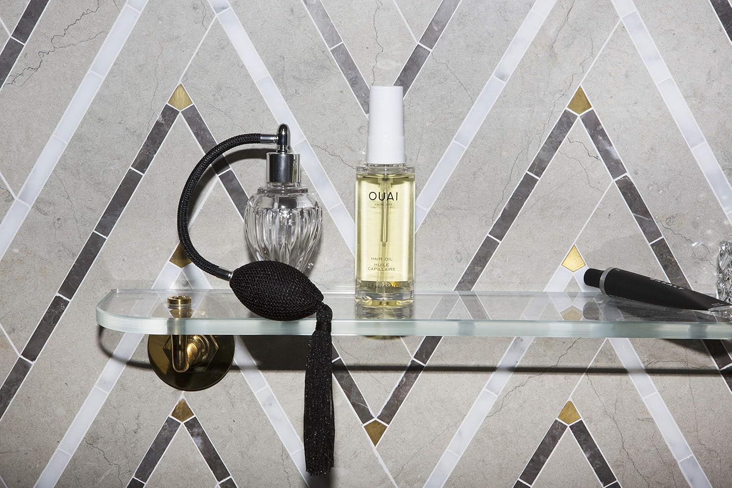 OUAI Hair Oil. Lightweight, Multitasking Oil Protects from UV/Heat Damage and Frizz, Adds Mega Shine and Smooths Split Ends. Safe for Colored Hair. Free from Parabens, Sulfates and Phthalates (1.5 oz): Beauty