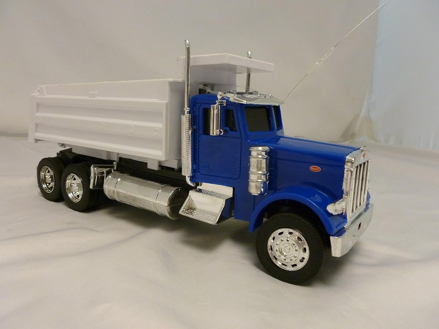 rc 1 32 scale semi truck