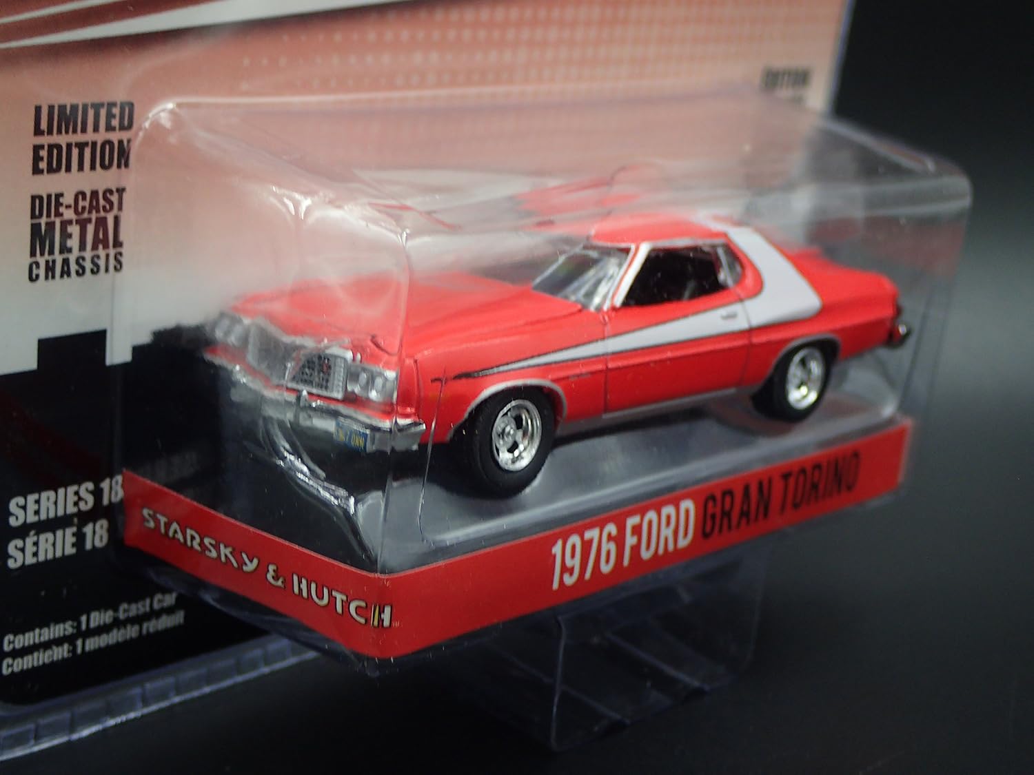 Greenlight 44780-A 1:64 Hollywood Series 18 Starsky & Hutch 1976 Ford Gran Torino DieCast Vehicle, Assorted model, Red - Image 4