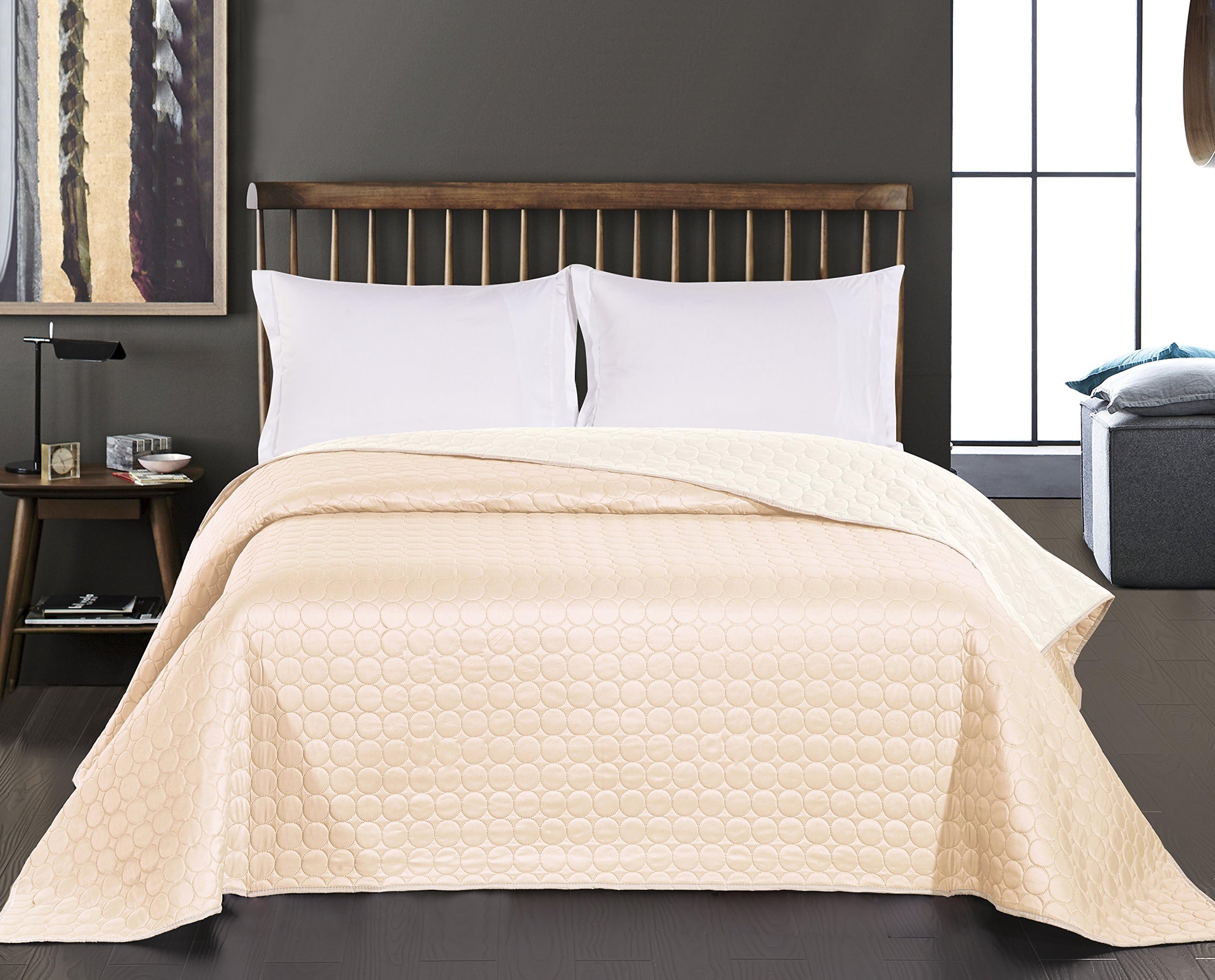 Super King Emperor 260x280 cm Reversible XL Large Bedspread Quilted Circles Pinsonic Easy Care Lightweight Microfibre Cream Light Beige