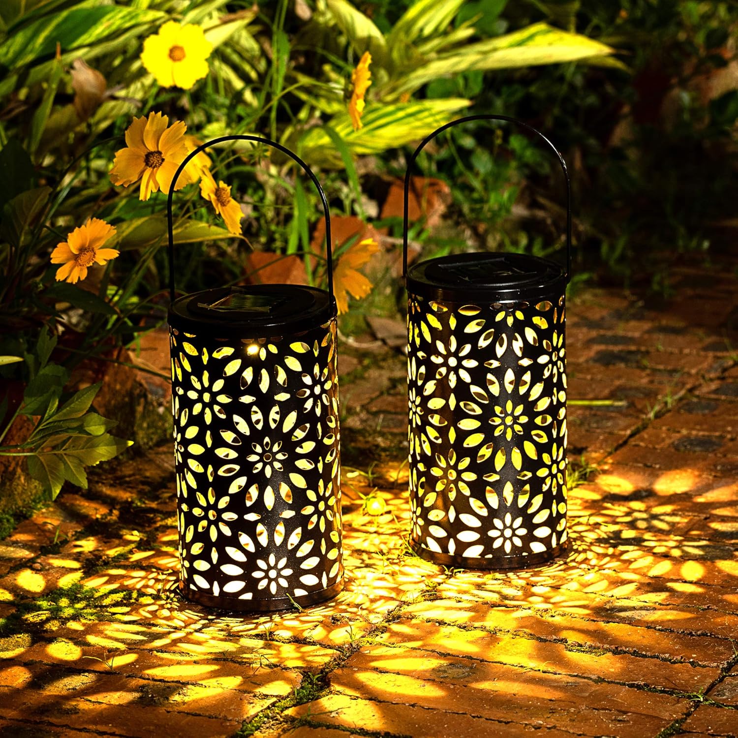 HUAXU Solar Lantern Lights Outdoor,Garden Hanging Lights Metal Leaf Pattern Lights Lamp for Patio,Outside or Table (Petal.): Home Improvement