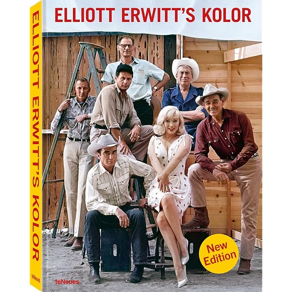 Amazon.com: Elliott Erwitt: Home Around the World: 9781597113694