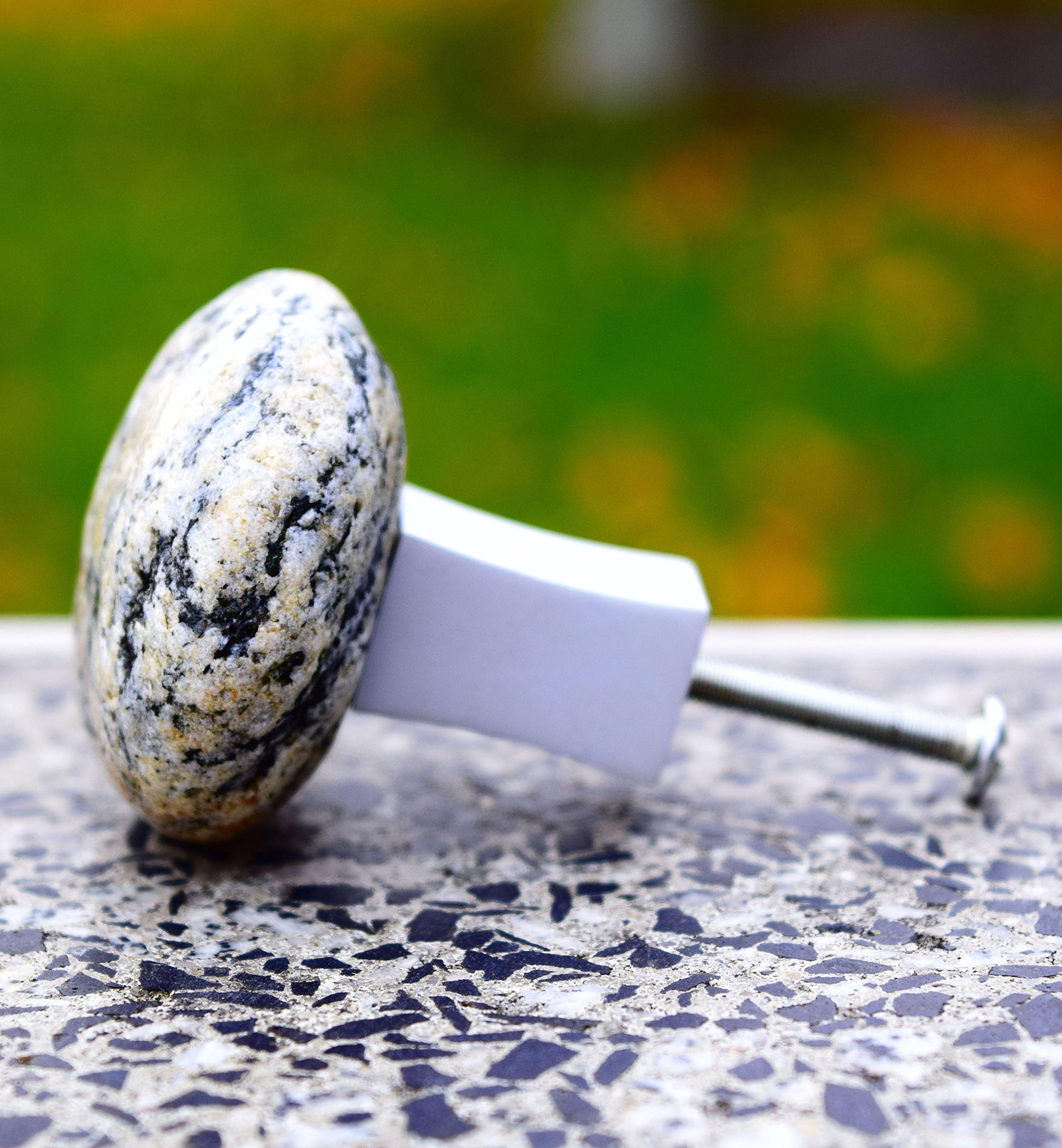 Rock knobs and pulls. Beach Stone Kitchen Cabinet handle. Door knobs. Stone Cabinet Knobs. Furniture knobs. Drawer Pull.