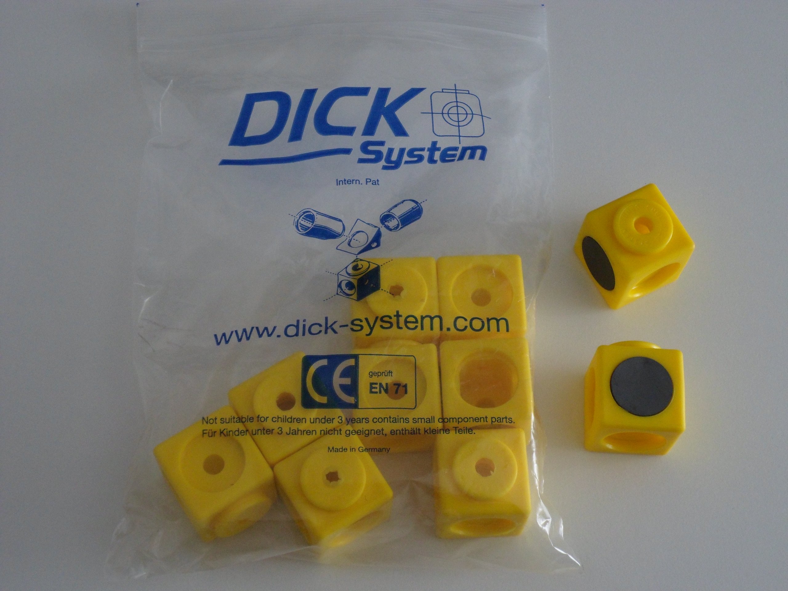 Dick-System Snap On Dice - Yellow (Pack of 10)