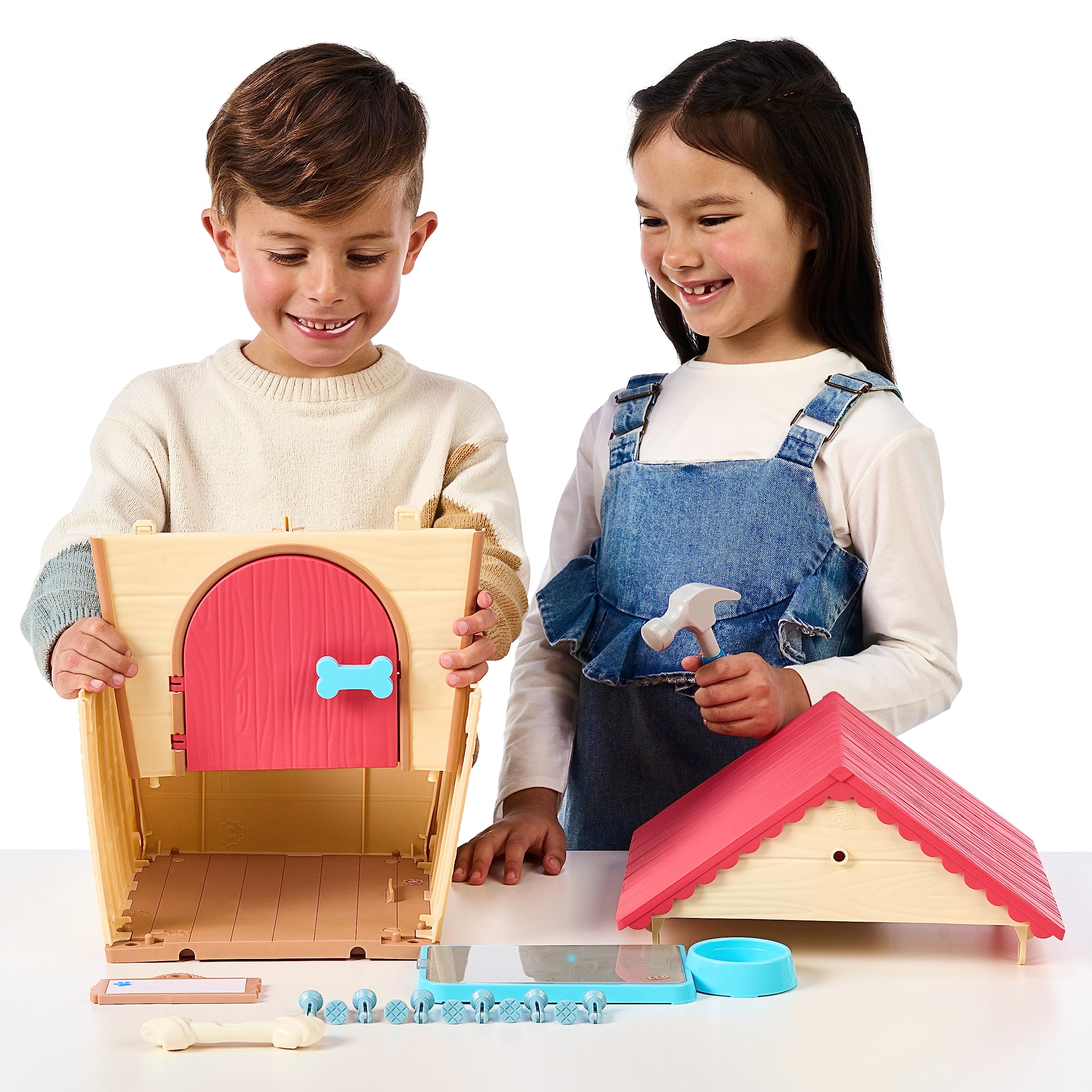Little Live Pets My Puppy's Home Playset, Interactive Play Dog with Building Dog House Toys, Puppy Plush Toy with 25+ Sounds for Kids of Ages 5+