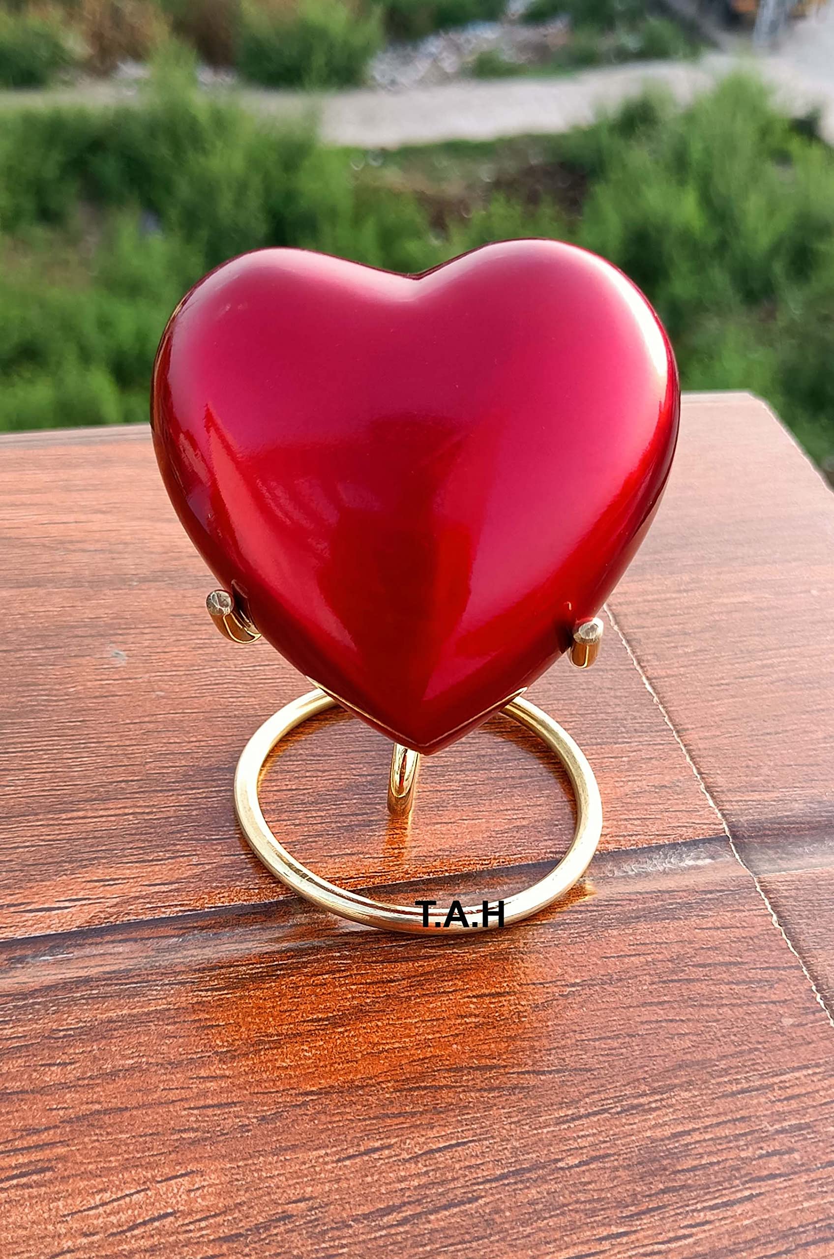 Red Heart Premium Cremation Urn for Ashes Keepsake with Brass Stand And Ideal Use for Gift Man & Woman