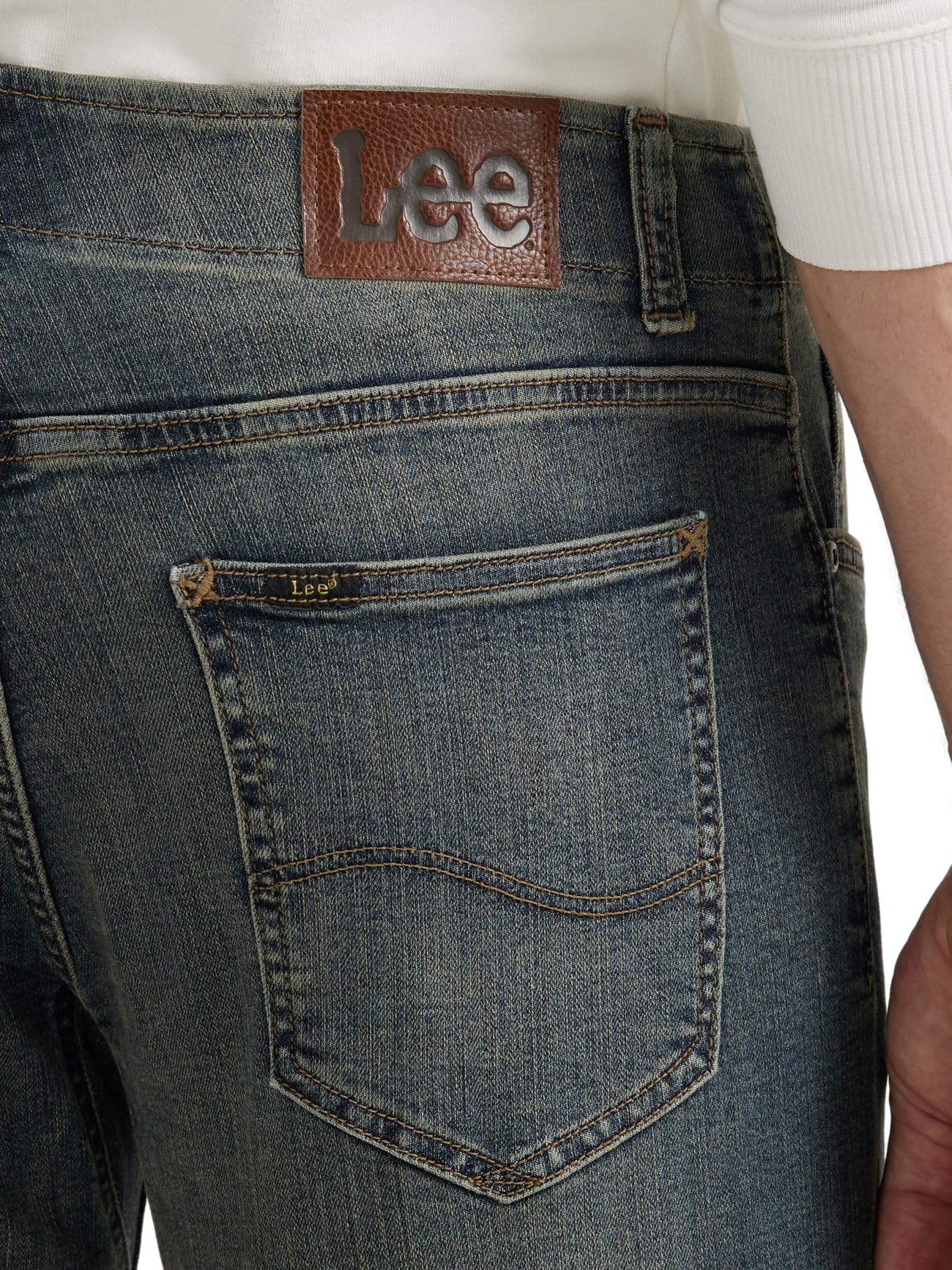 Lee Men's Extreme Motion Straight Taper Jean