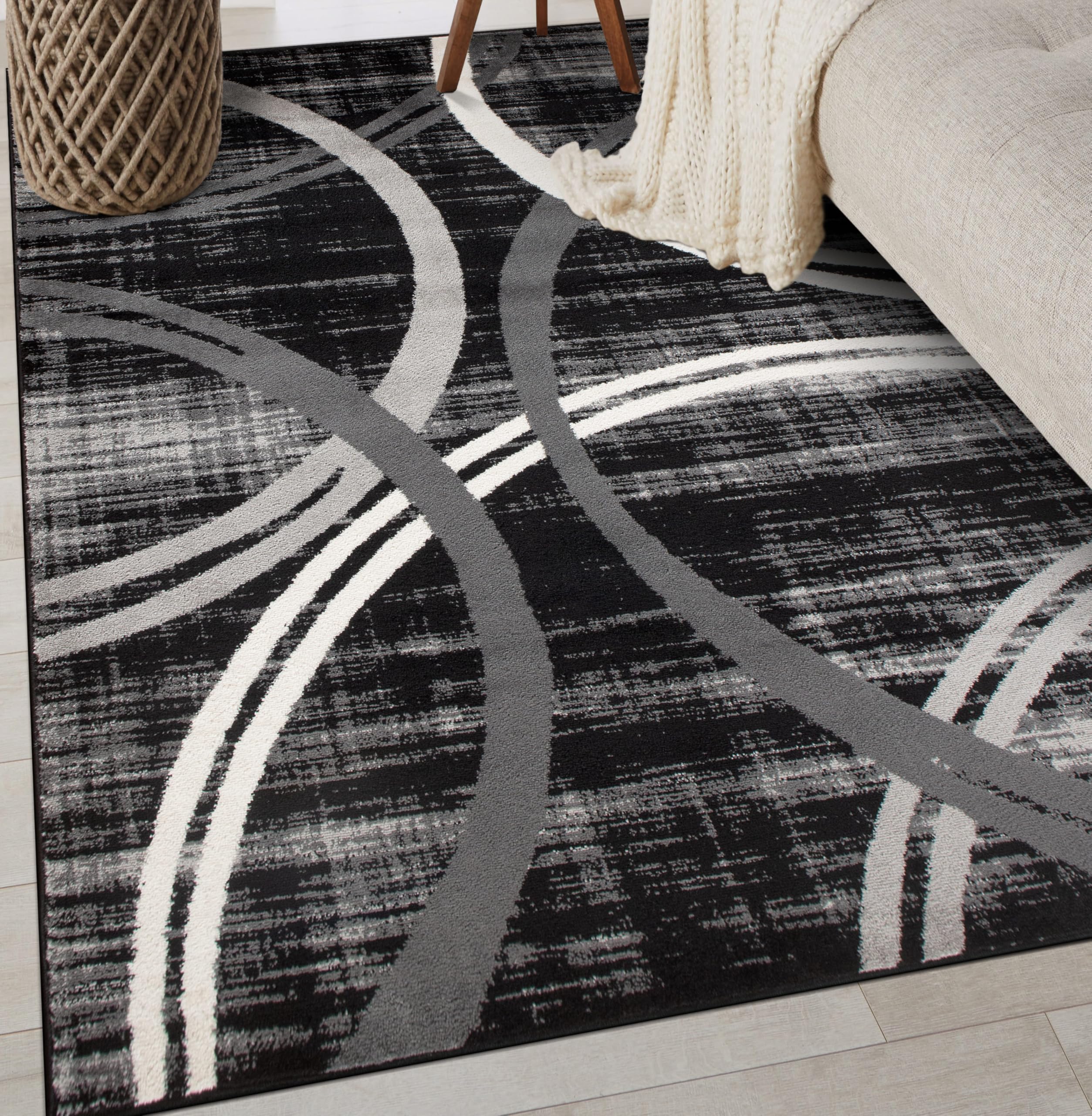 Rugshop Modern Wavy Circles Design Area Rug, Fade-Resistant Carpet for Entryway, Home Office, or Bedroom, Black, 3'3" x 5' Image