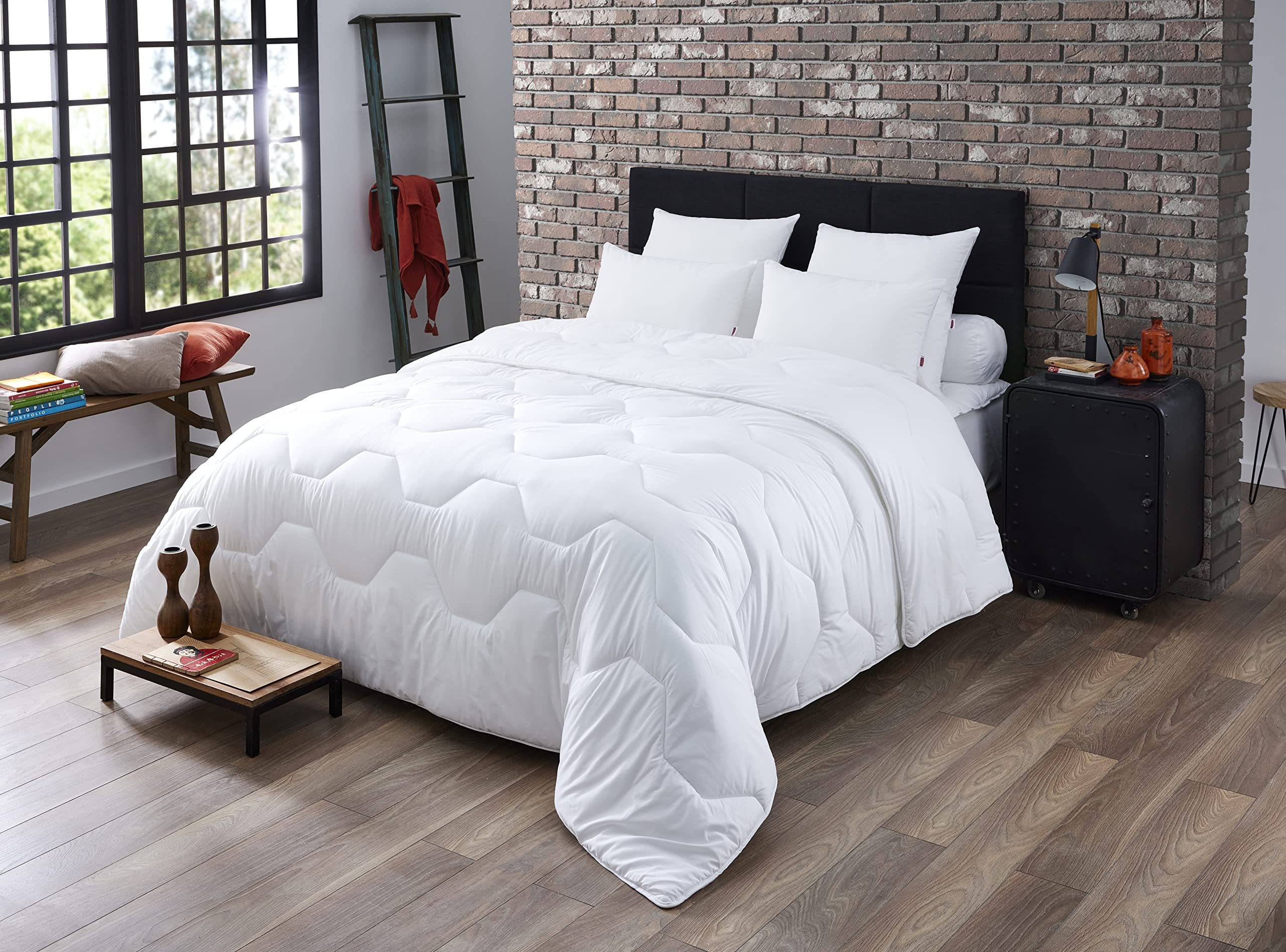 Dodo Proneem Warm Synthetic Anti-Mite Duvet, white, 220 x 240 cm