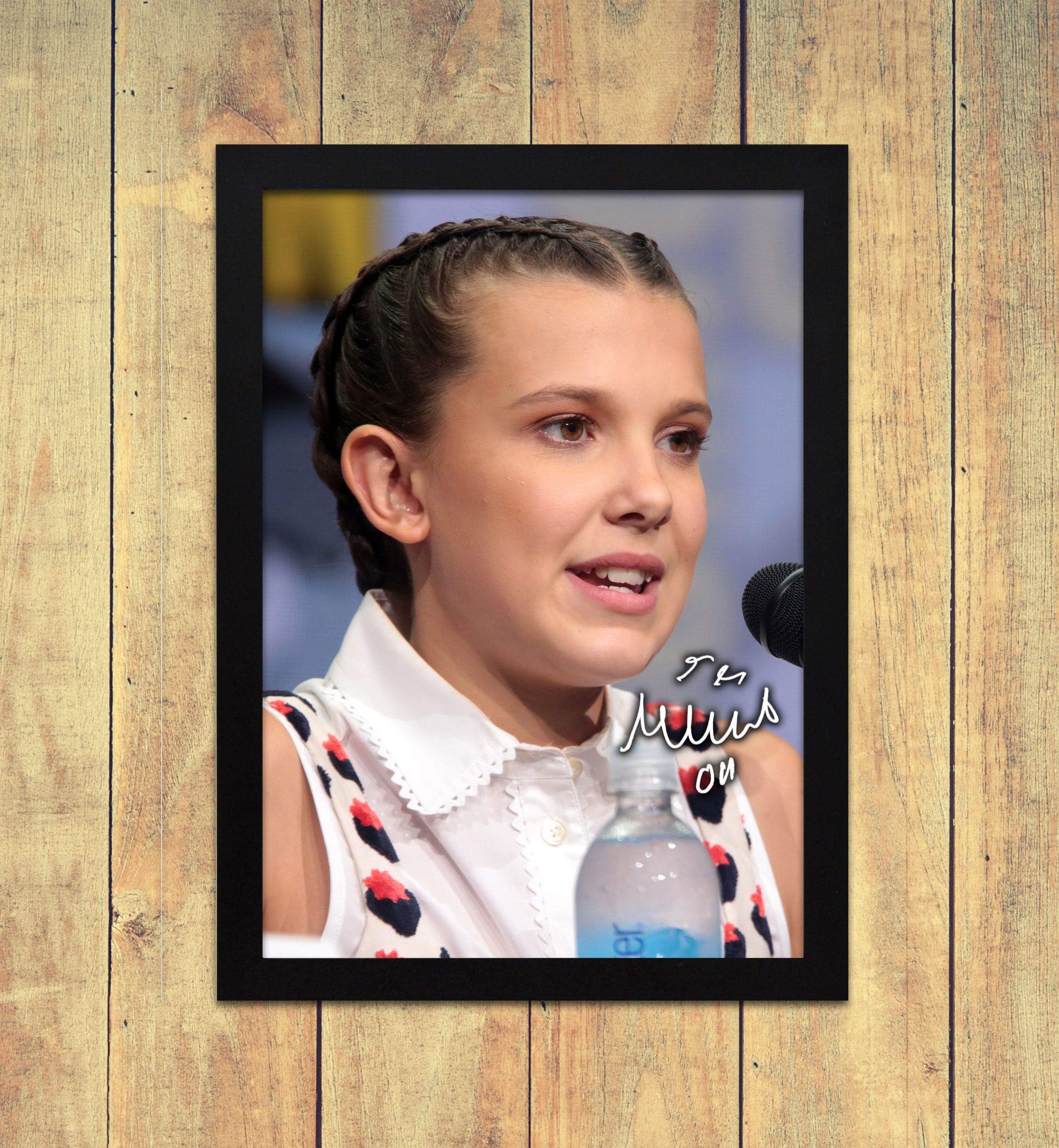 Millie Bobby Brown Stranger Things 1 - High Gloss Printed Poster - A4 (210 x 297 mm) PERSONALISED FRAMED