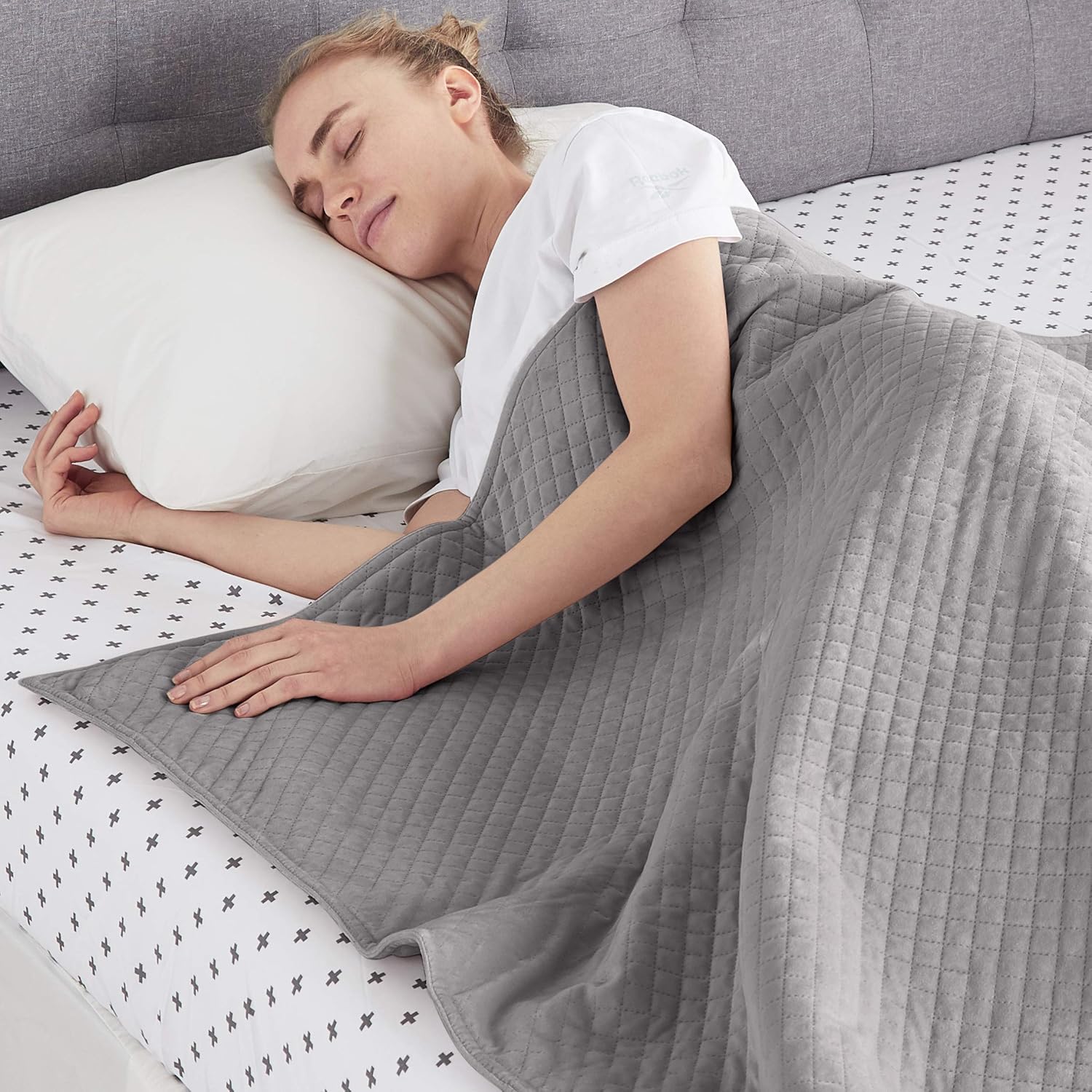 Basics Quilted Minky Weighted Blanket Cover - 60" x 80" (Full/Queen), Dark Grey: Home & Kitchen