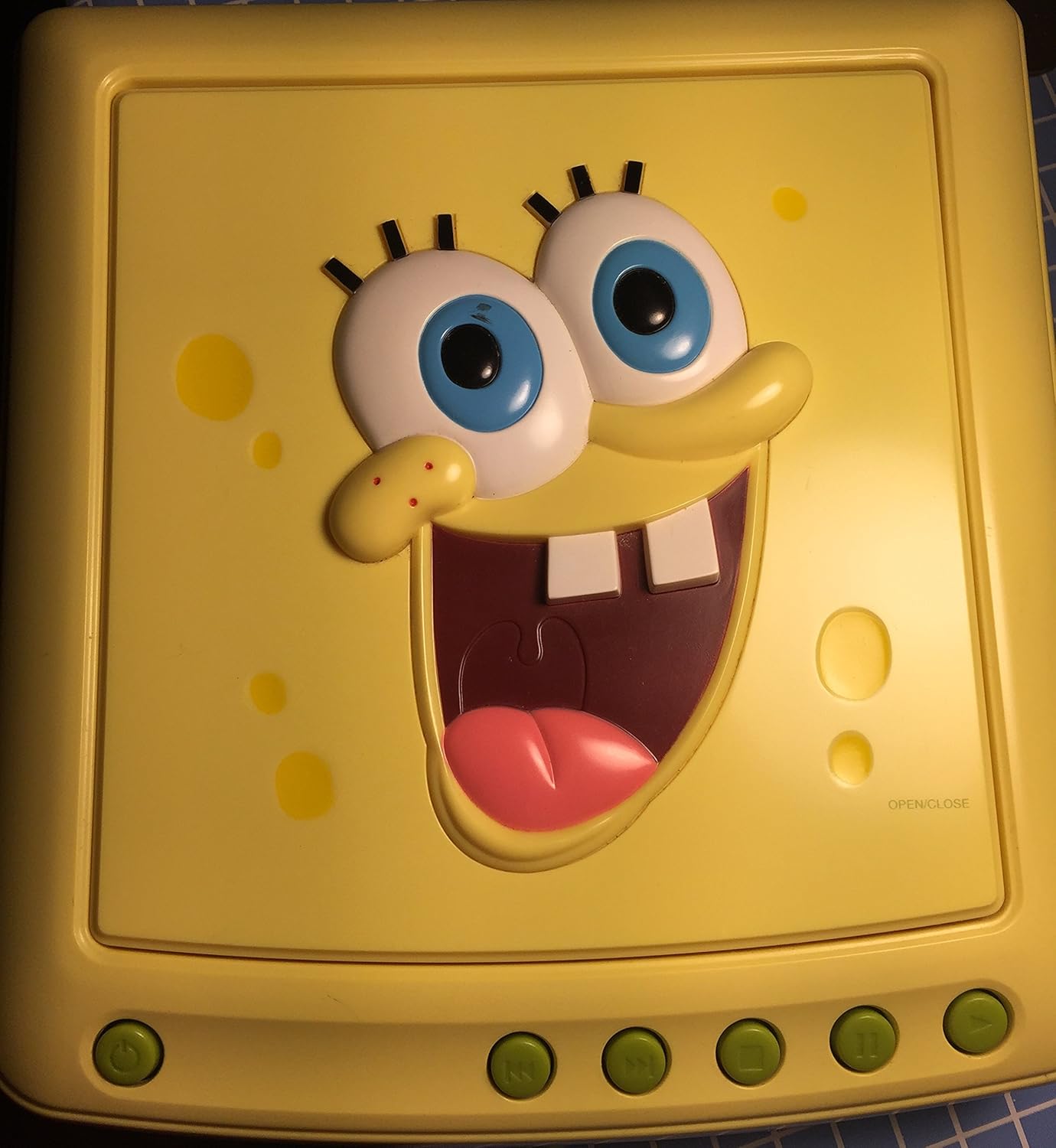 Amazon Com Emerson Spongebob Squarepants Dvd Player Sb329 Electronics