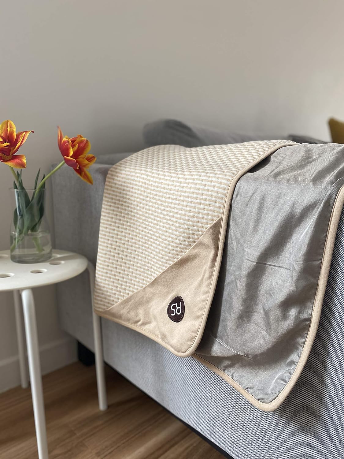 Radia Smart® Large Protective Belly Pregnancy Baby Blanket, Organic, 5G Blocking, EMF Blanket, 43"x35", 110cmx90cm - Image 3