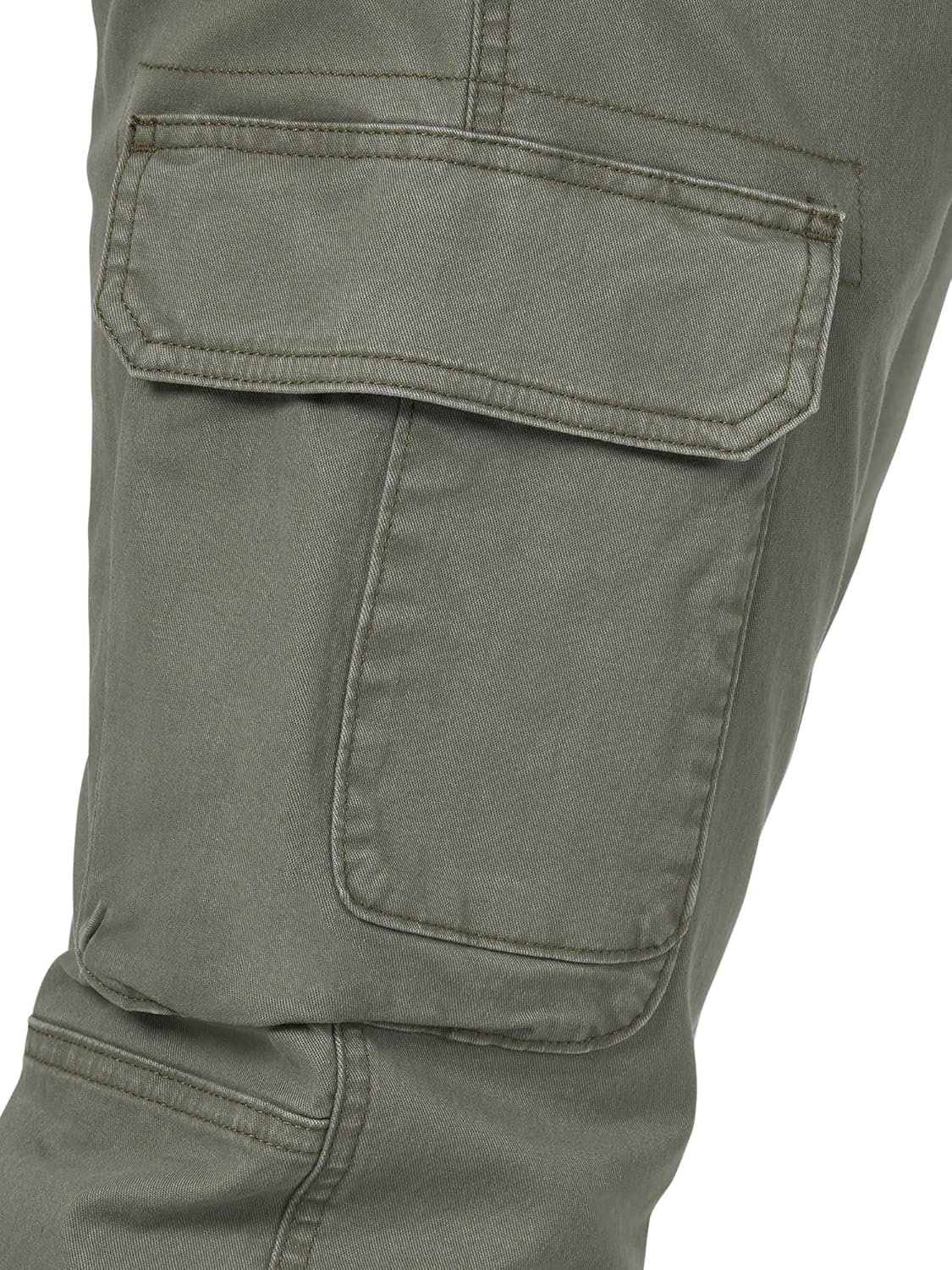 Wrangler Men's Regular Tapered Cargo at  Men’s Clothing store
