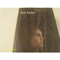 Messenger: Lowry, Lois: 9780544340657: Amazon.com: Books