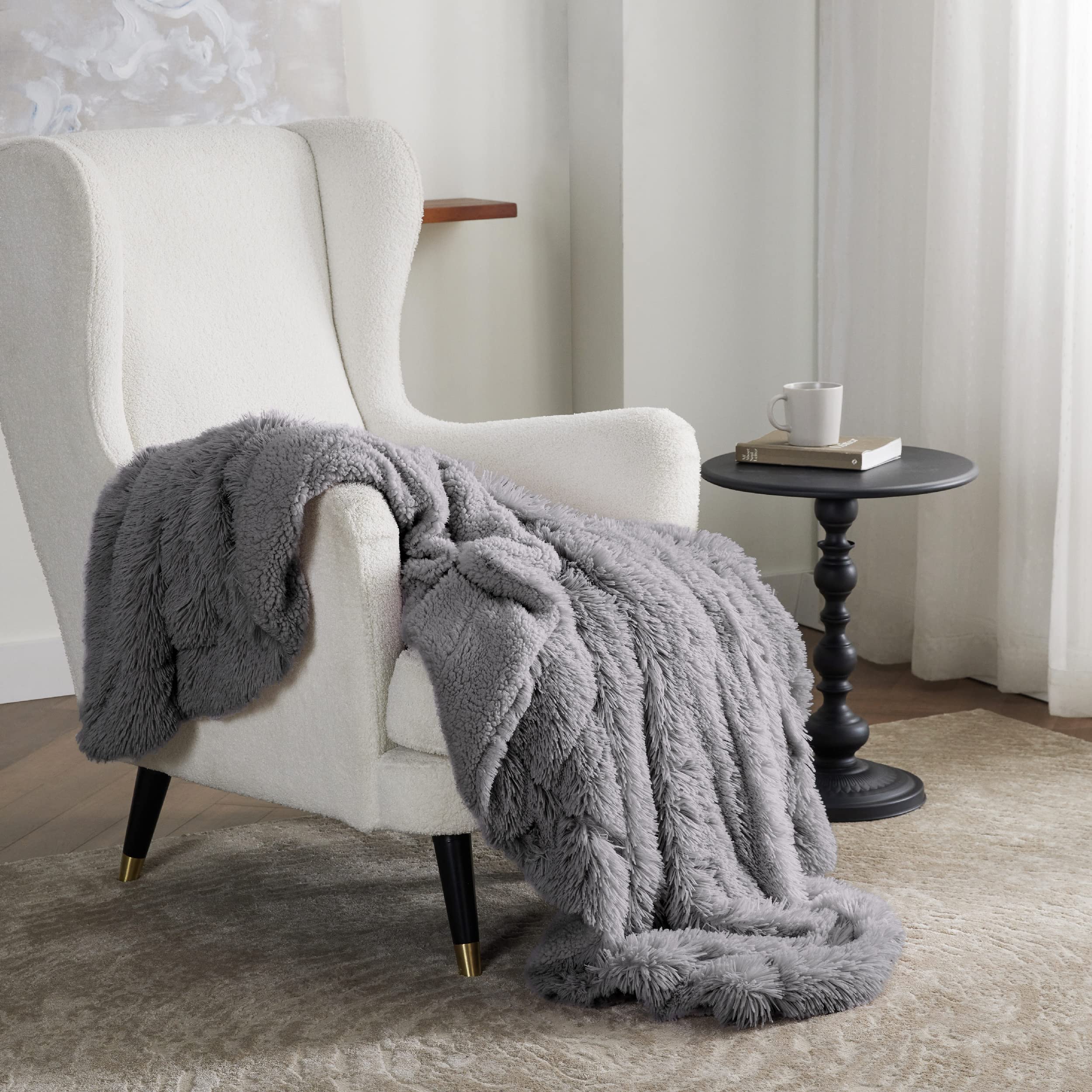 Bedsure Fluffy Grey Throw Blanket Gifts for Women, Men, Soft Fleece Cozy Fuzzy Sherpa Plush Warm Minky Thick Faux Fur Throws for Couch, Bed, Grey Decor House Blanket Gifts for Mom Dad, 50x60