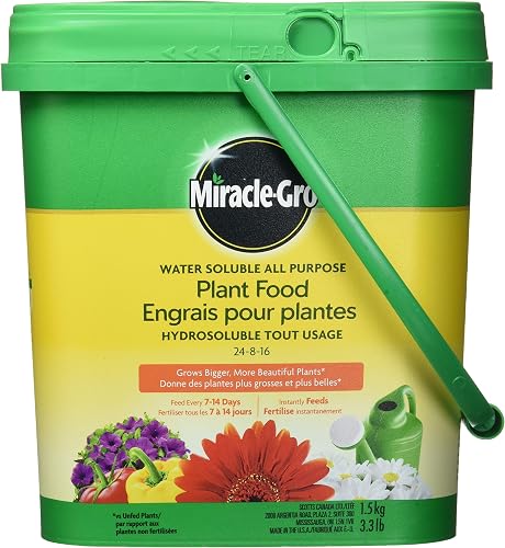 Miracle-Gro Water Soluble All Purpose Plant Food, 1.5kg | Instantly Feeds All Flowers, Veggies, Trees & Shrubs for Bigger, More Beautiful Plants