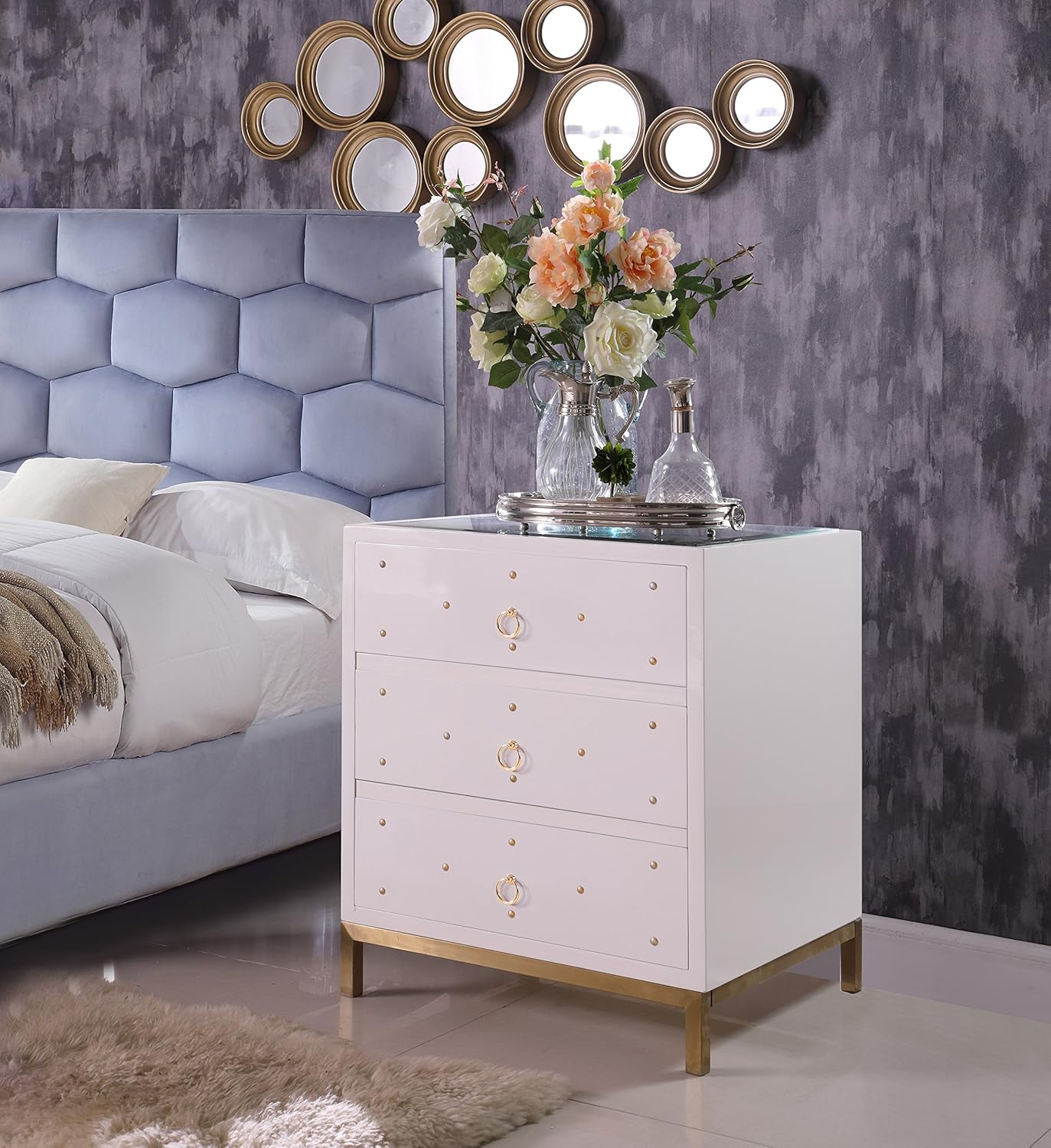 Amazon Com Iconic Home Prato Nightstand Side Table Mirror Glass Top With 3 Self Closing Lacquer Drawers Brass Finished Stainless Steel Frame Base Modern Contemporary White