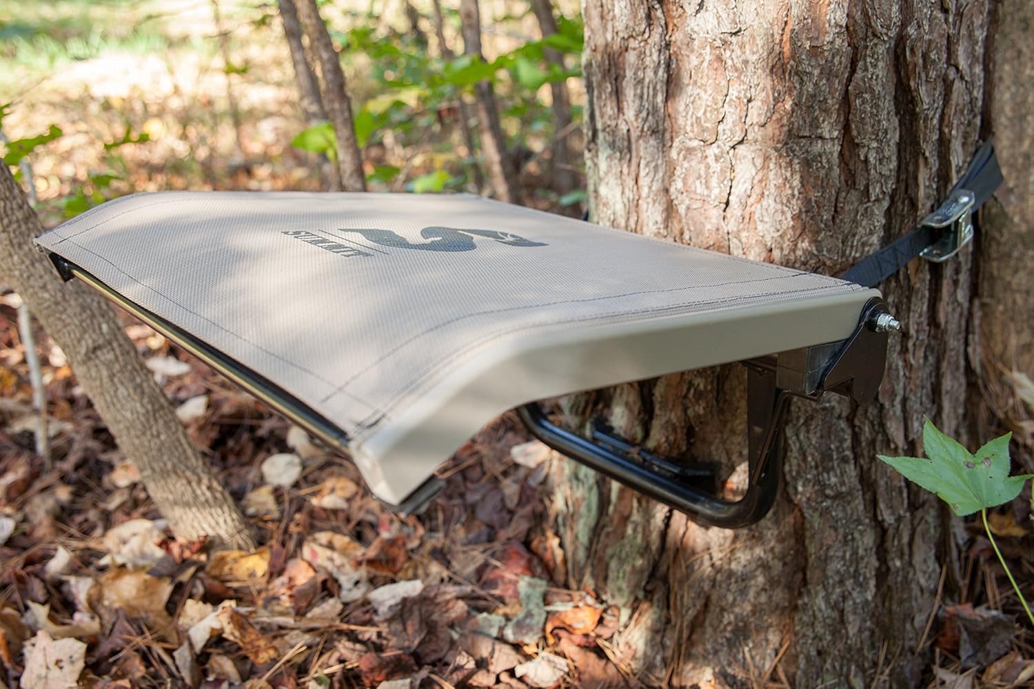 Amazon Com Summit Treestands The Stump Sports Outdoors