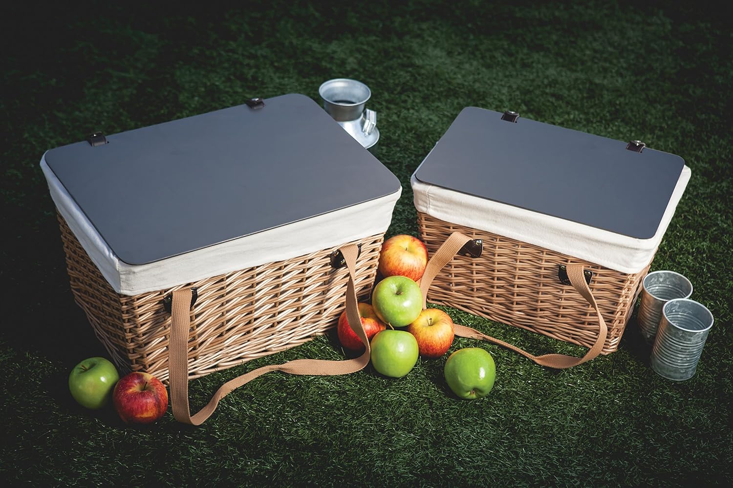 Picnic Time Canasta Picnic Basket, Grande: Kitchen & Dining